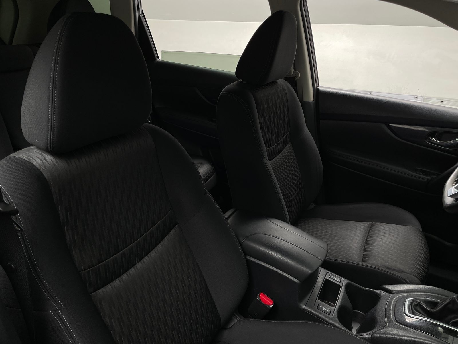 Thumbnail: 2017 Nissan Rogue - 2