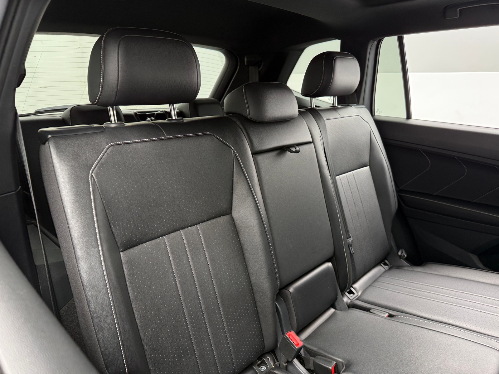 Thumbnail: 2024 Volkswagen Tiguan - 5