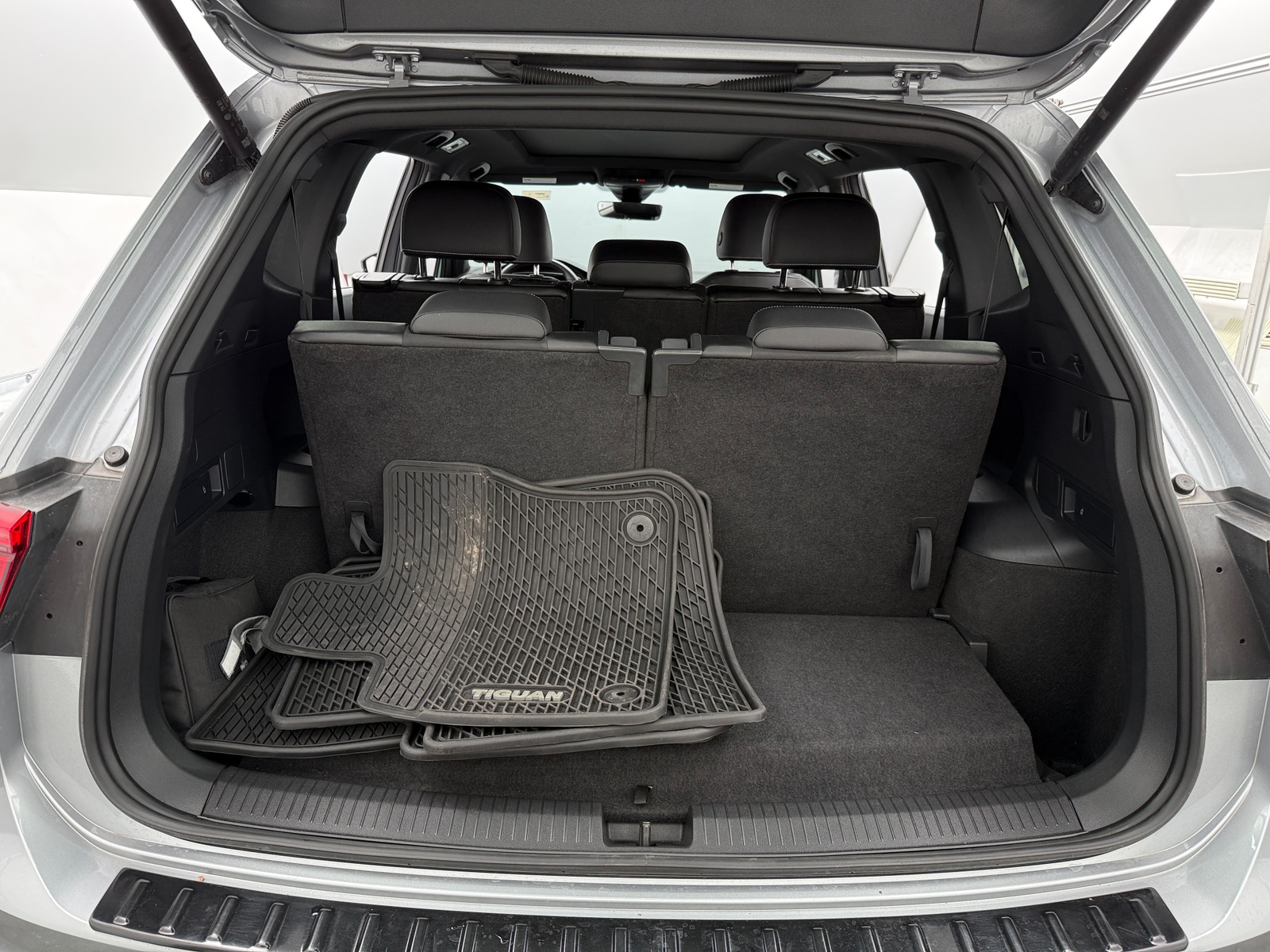 Thumbnail: 2024 Volkswagen Tiguan - 6