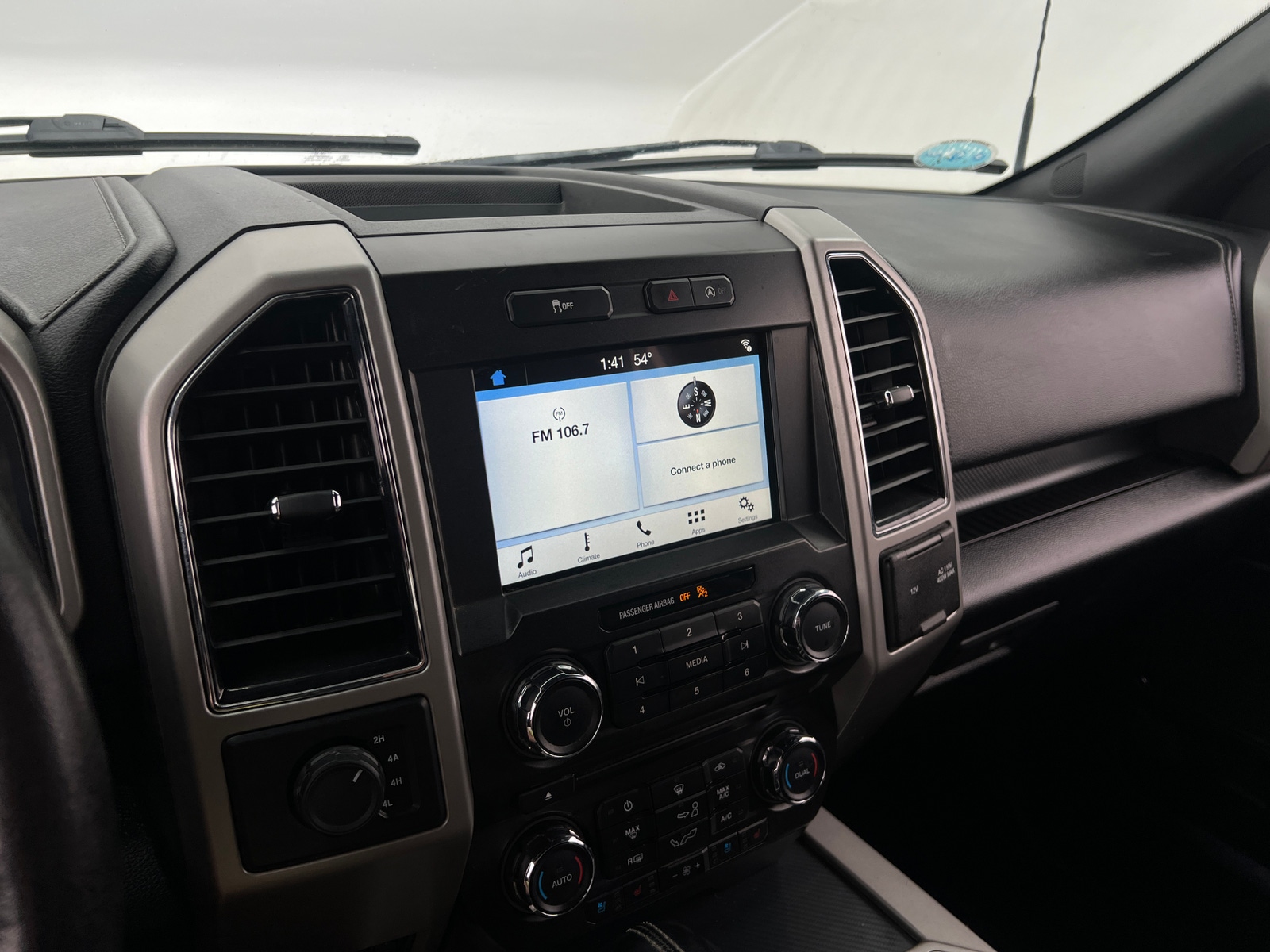 Thumbnail: 2018 Ford Econoline - 4