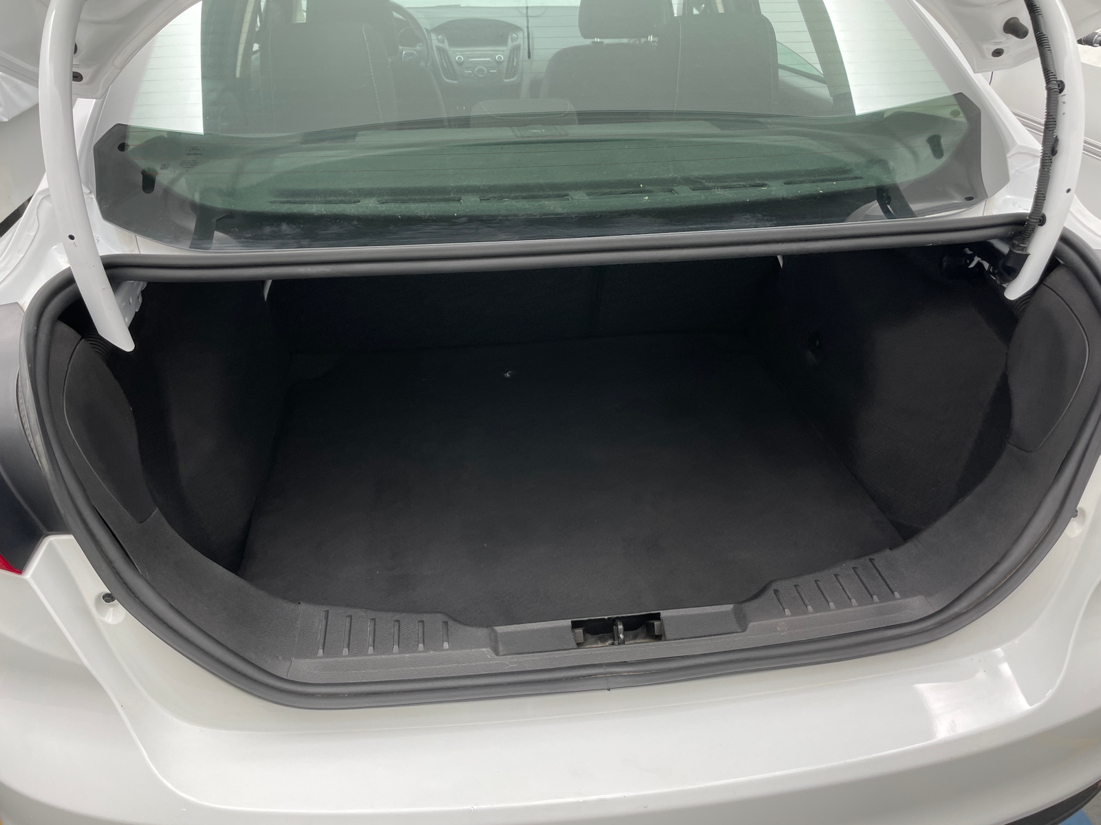 Thumbnail: 2018 Ford Focus - 7