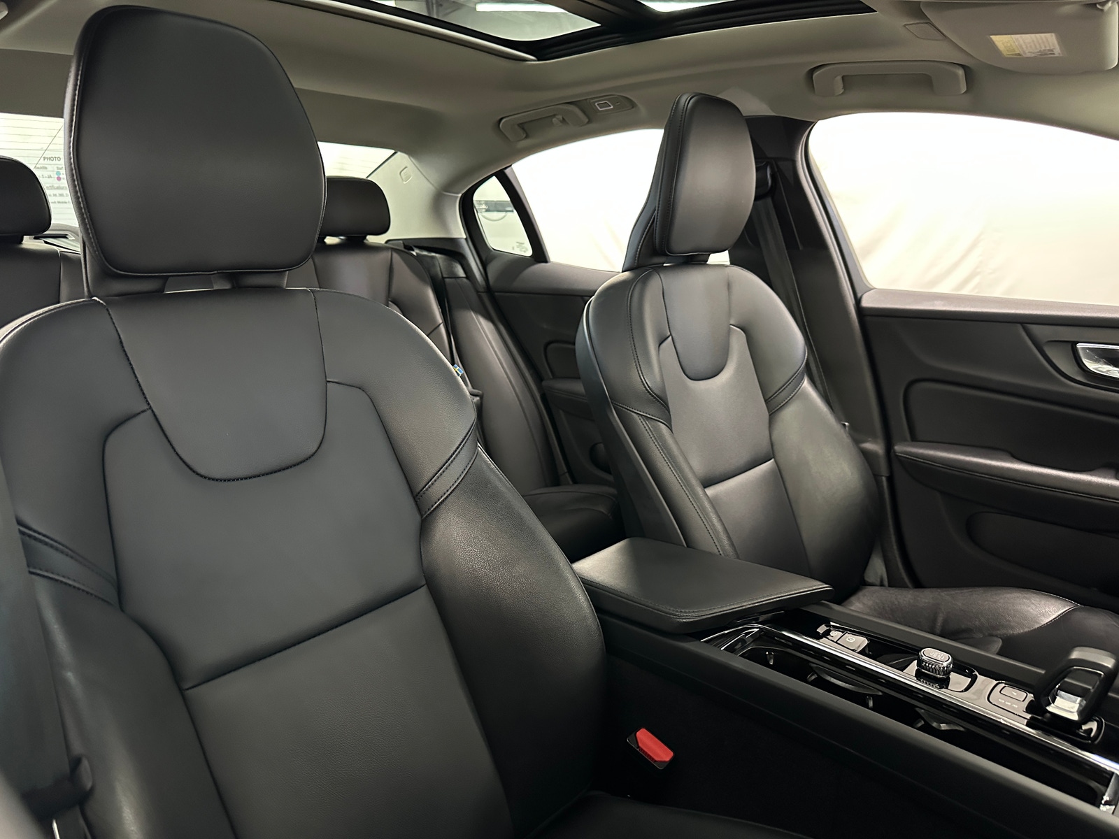 Thumbnail: 2024 Volvo S60 - 2