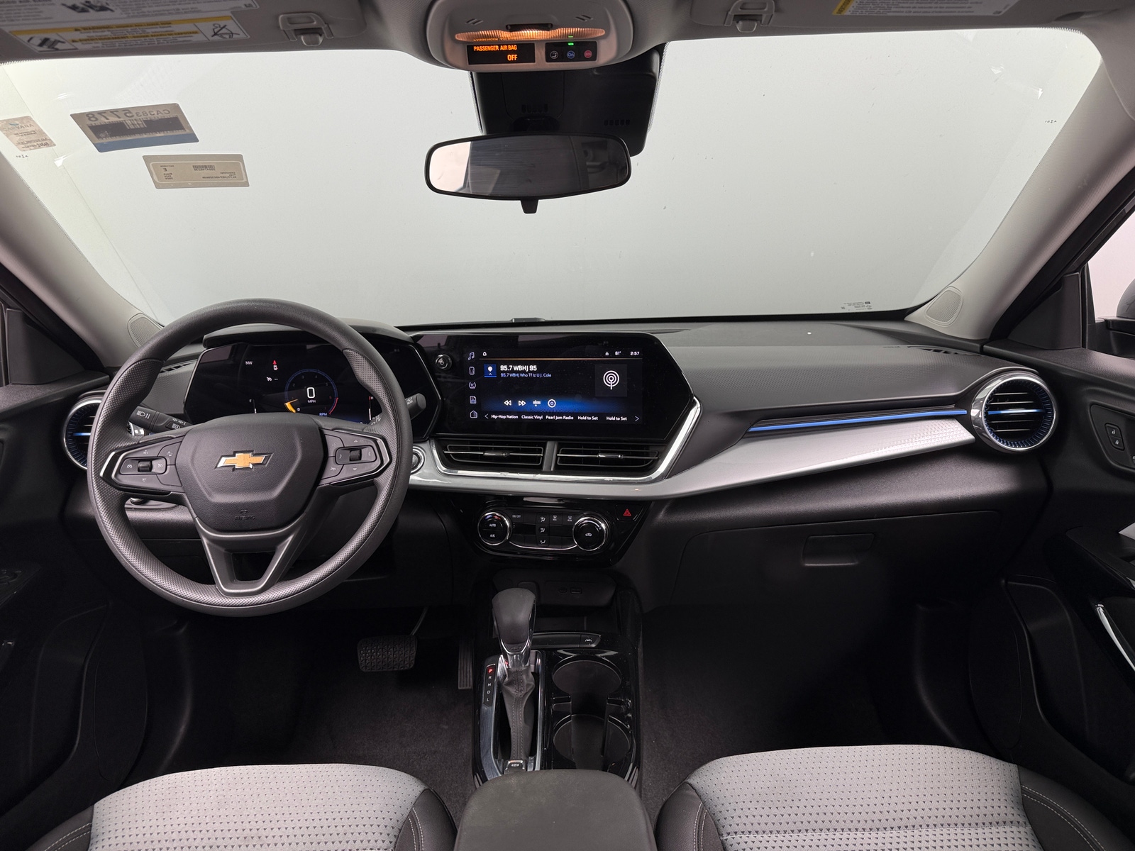 Thumbnail: 2025 Chevrolet Trax - 3