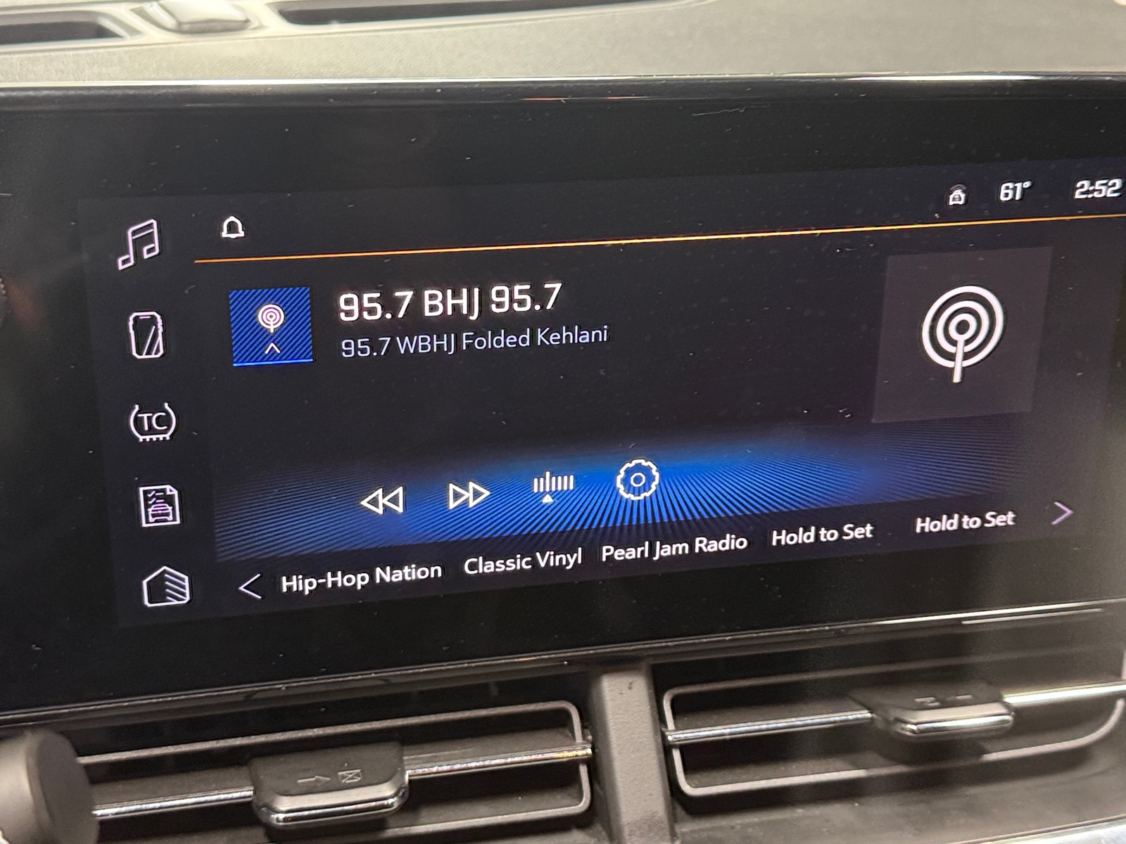 Thumbnail: 2025 Chevrolet Trax - 4