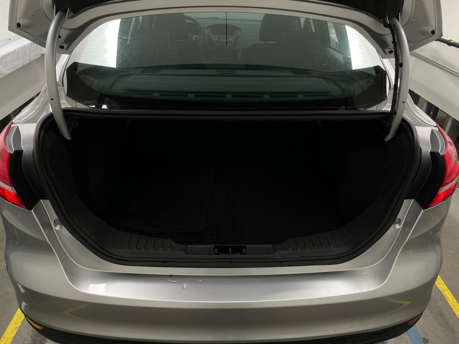 Thumbnail: 2018 Ford Focus - 7