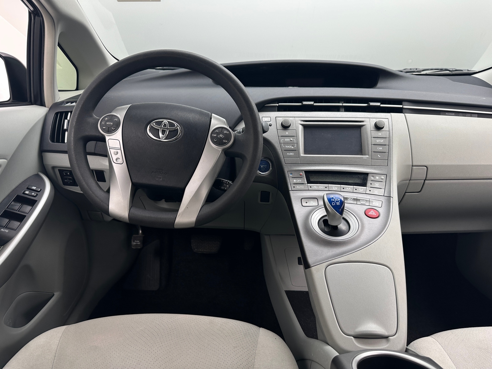 Thumbnail: 2013 Toyota Prius - 5