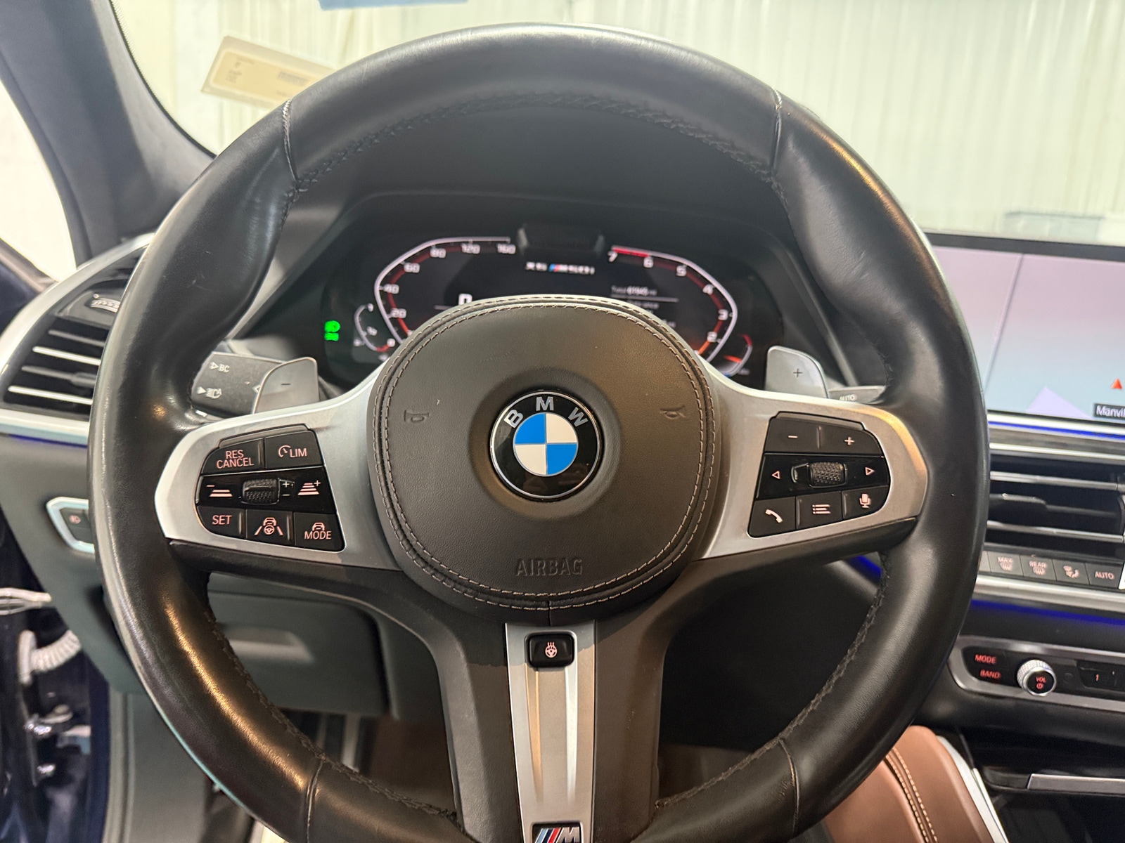 Thumbnail: 2021 BMW X6 - 4