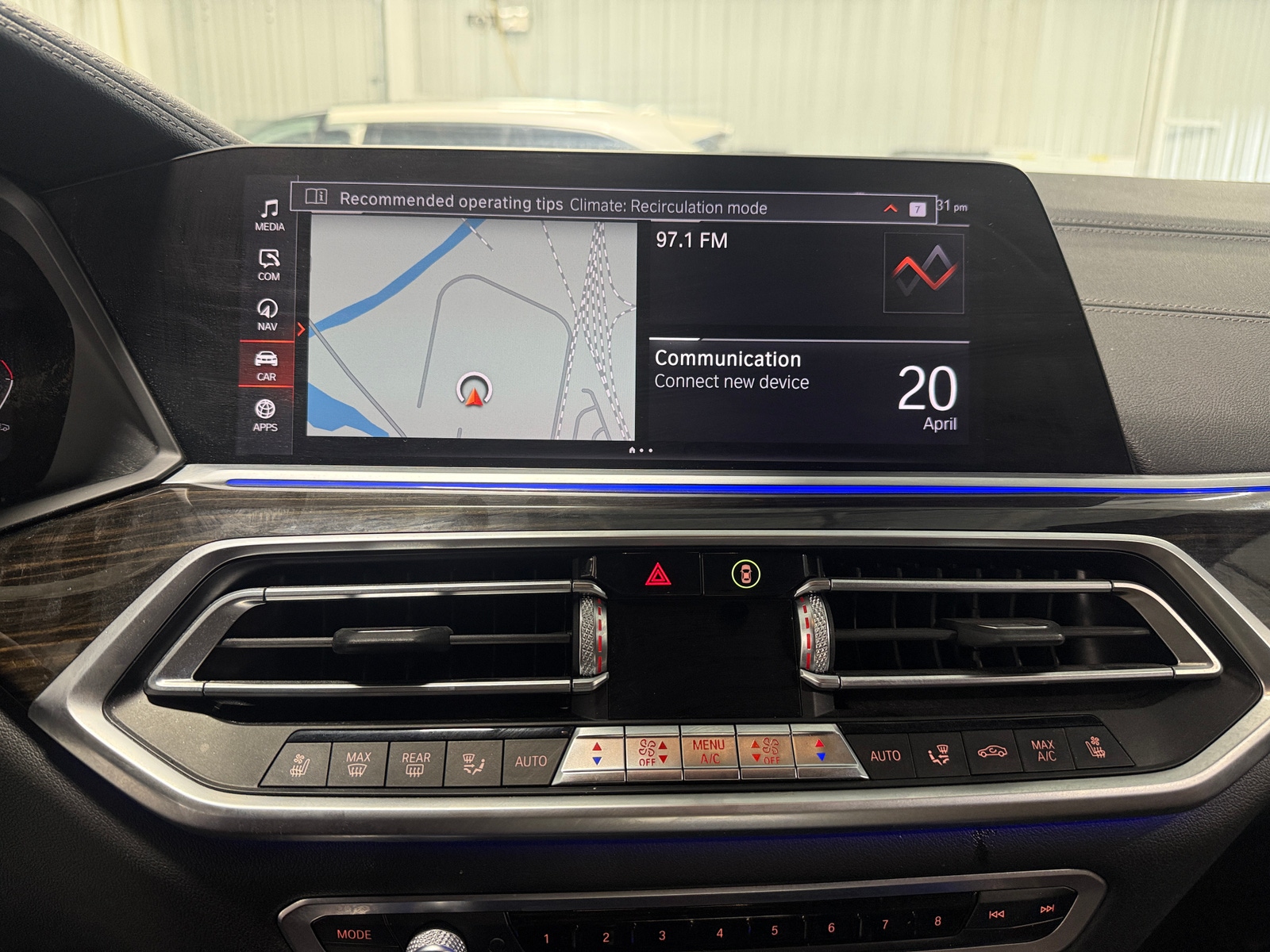 Thumbnail: 2021 BMW X6 - 3