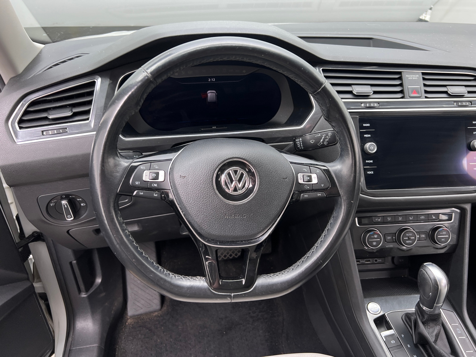 Thumbnail: 2018 Volkswagen Tiguan - 5