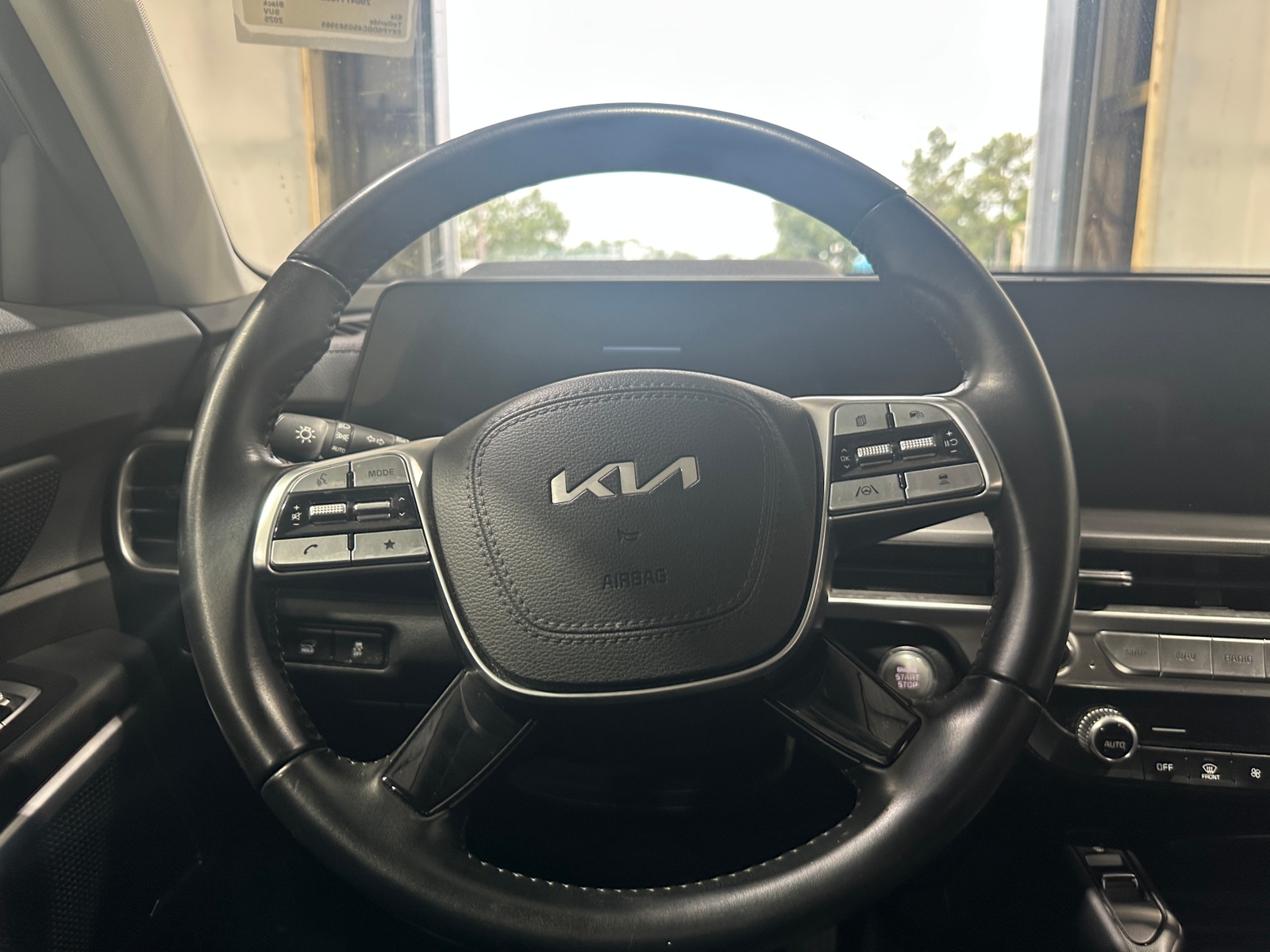 Thumbnail: 2025 Kia Telluride - 4