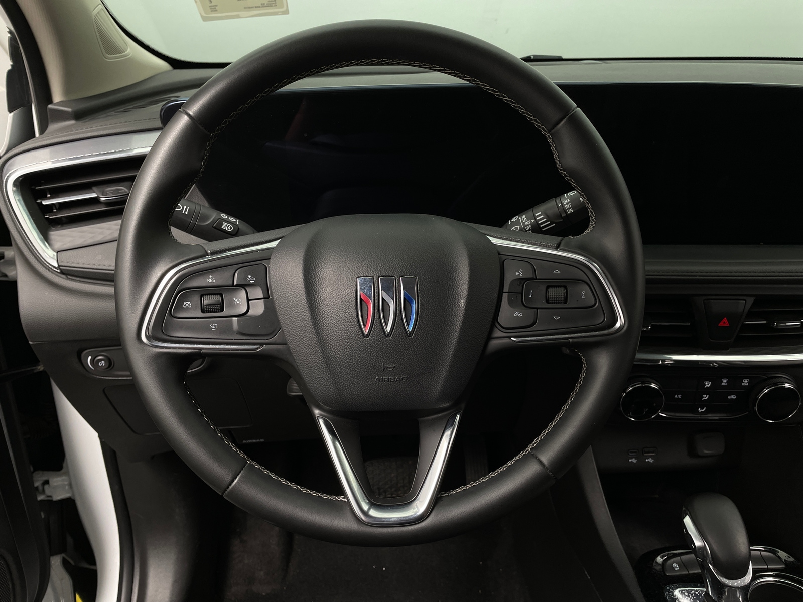 Thumbnail: 2025 Buick Encore GX - 4