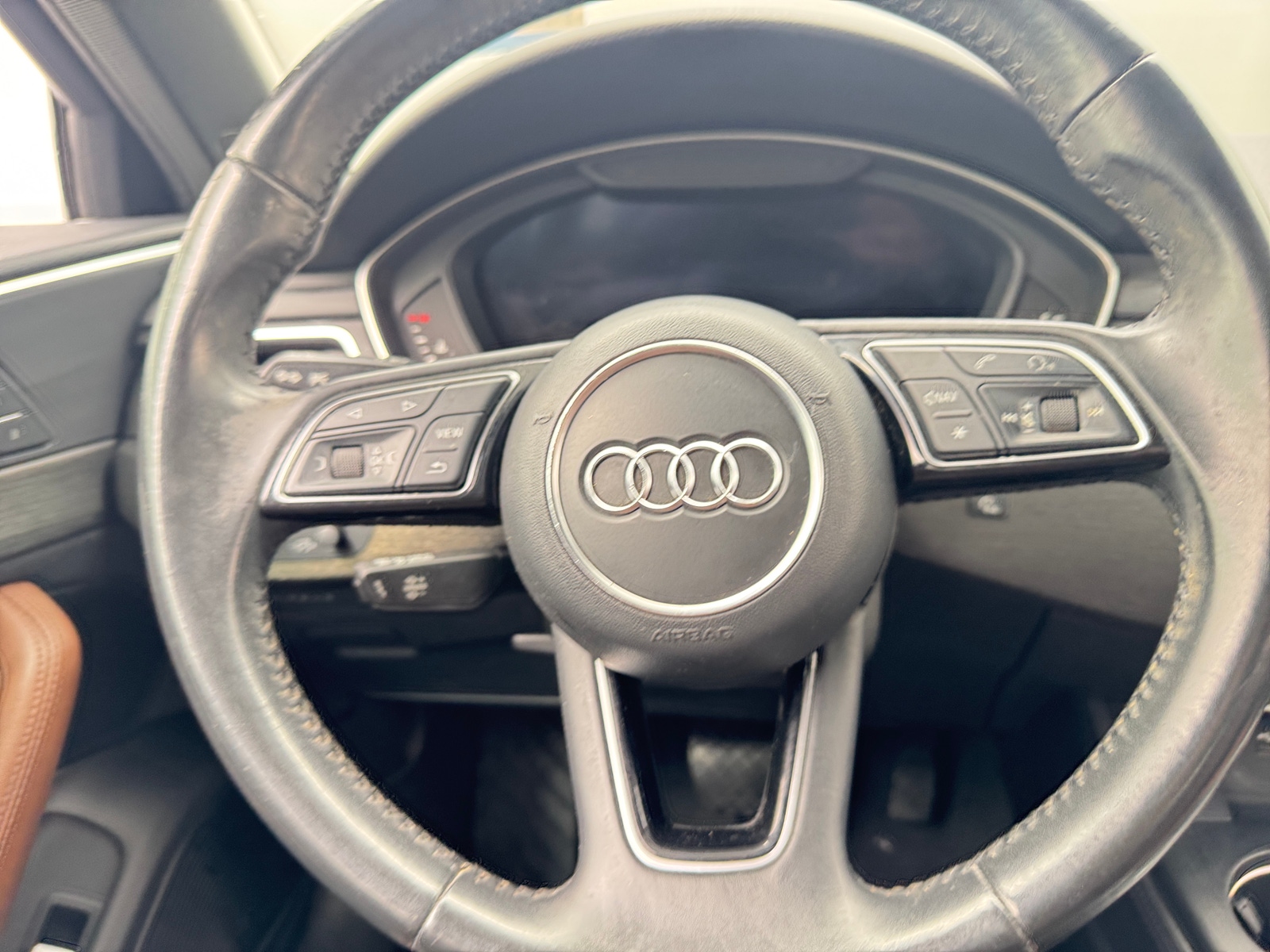 Thumbnail: 2019 Audi A4 - 4