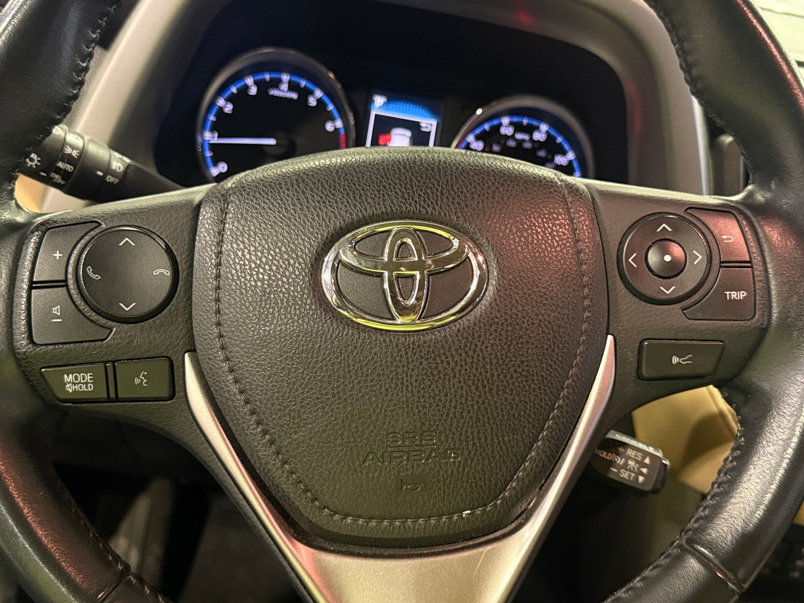 Thumbnail: 2016 Toyota RAV4 - 4
