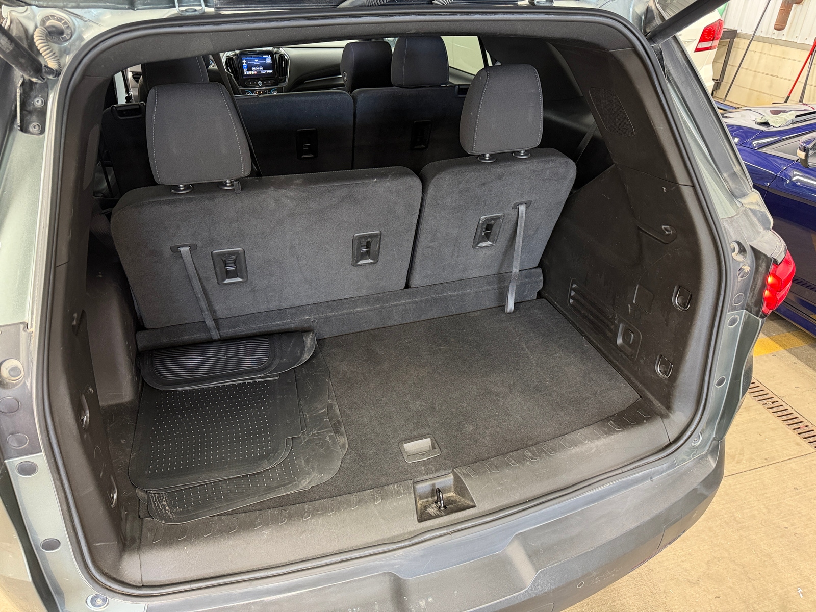 Thumbnail: 2023 Chevrolet Traverse - 7