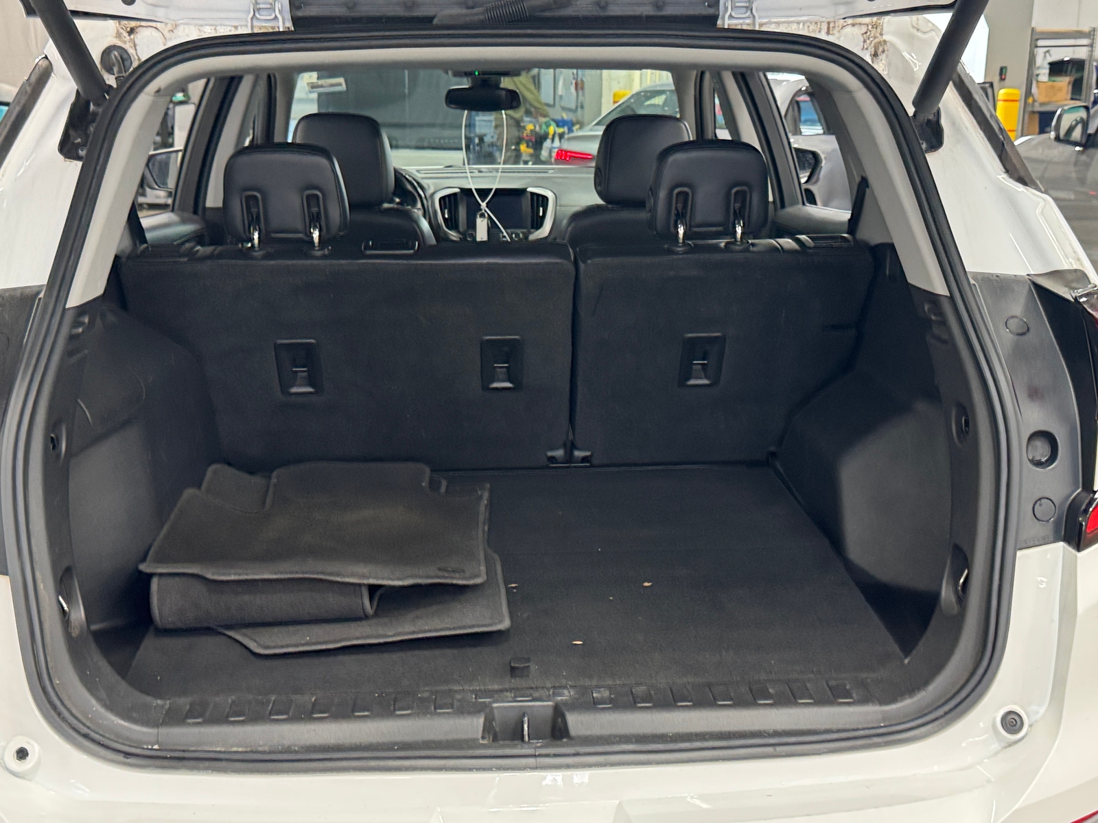 Thumbnail: 2020 GMC Terrain - 6