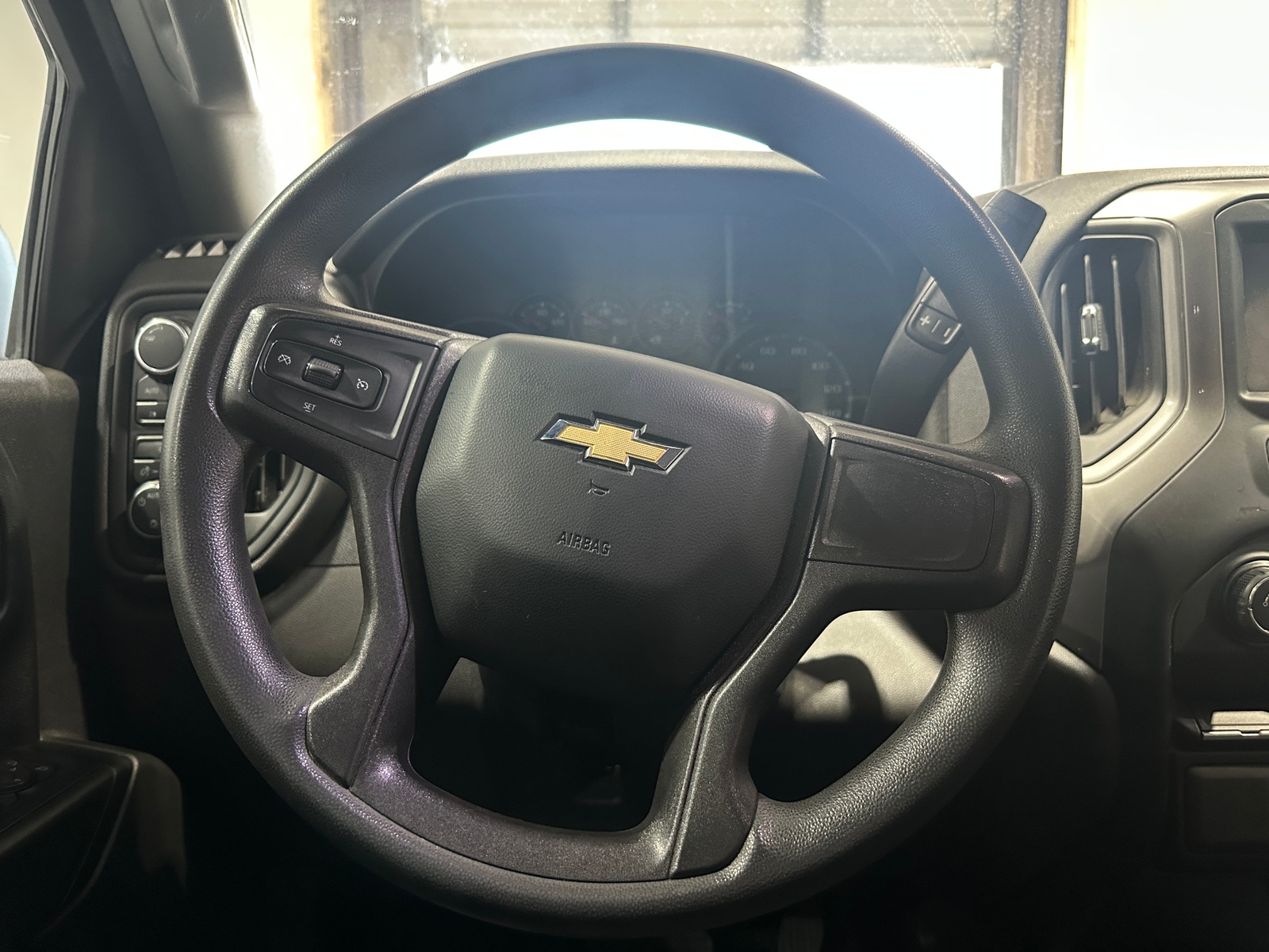 Thumbnail: 2020 Chevrolet Silverado 1500 - 5
