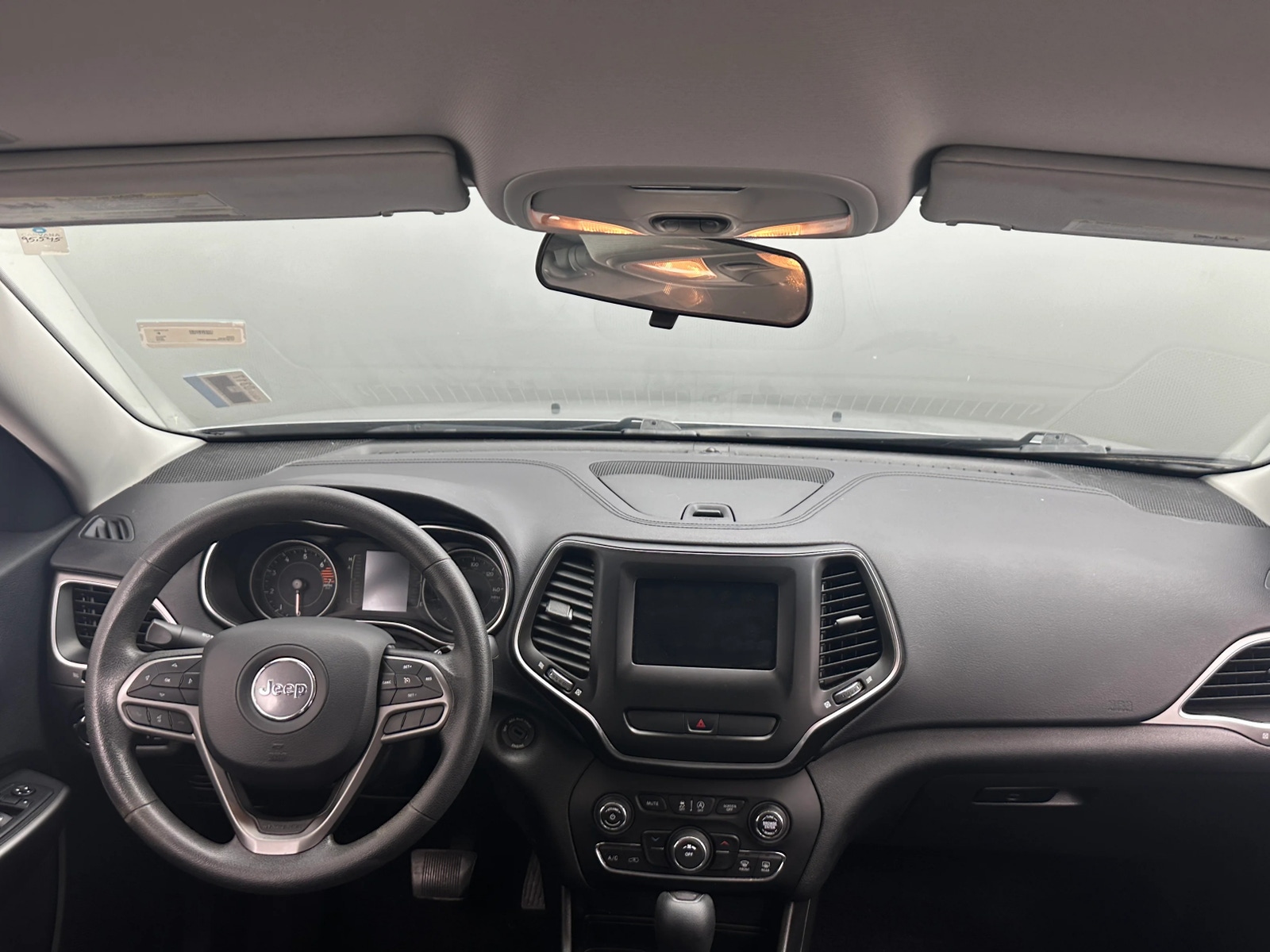 Thumbnail: 2019 Jeep Cherokee - 3