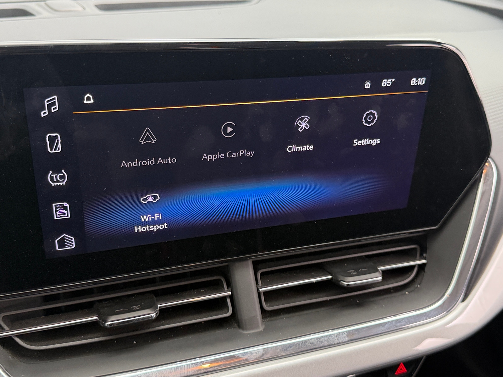 Thumbnail: 2025 Chevrolet Trax - 4