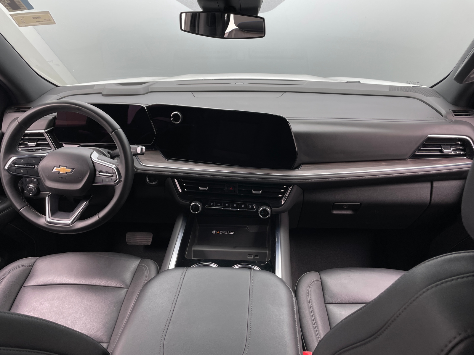 Thumbnail: 2025 Chevrolet Tahoe - 2