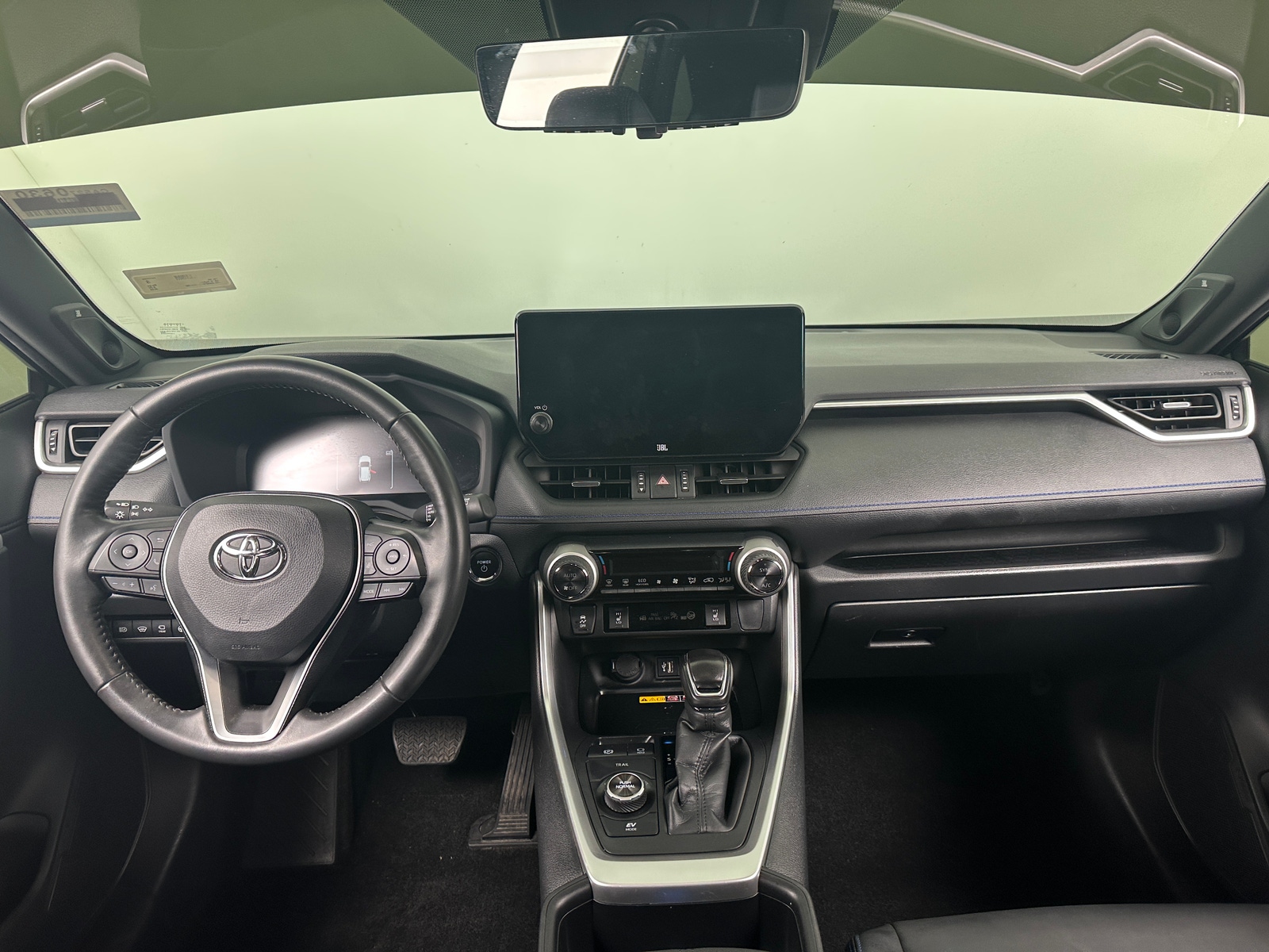 Thumbnail: 2024 Toyota RAV4 - 2