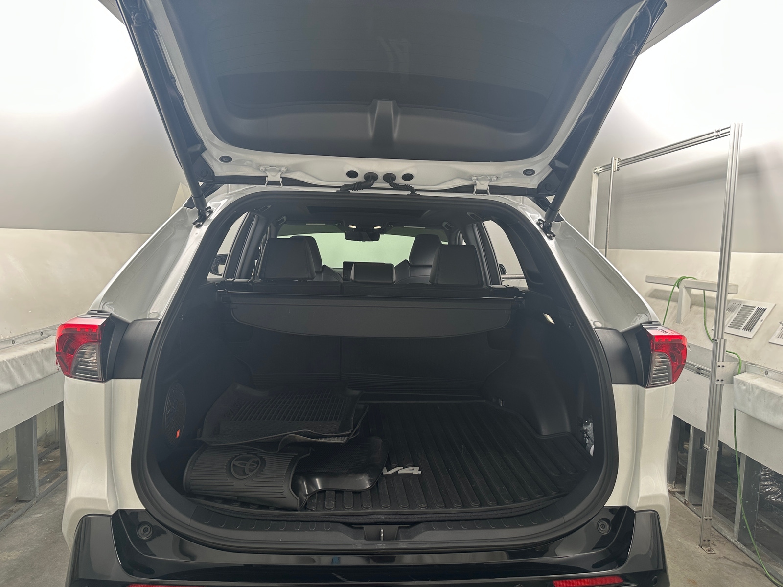 Thumbnail: 2024 Toyota RAV4 - 6