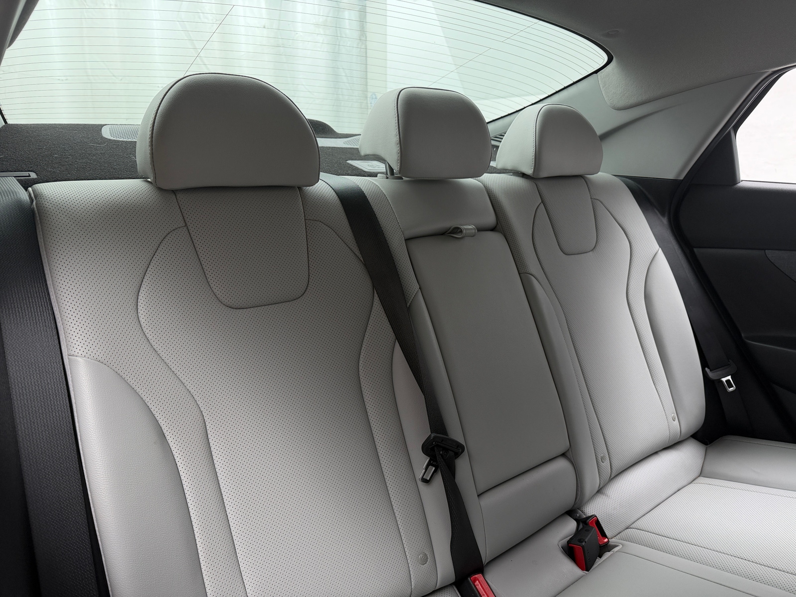 Thumbnail: 2023 Hyundai Elantra - 5