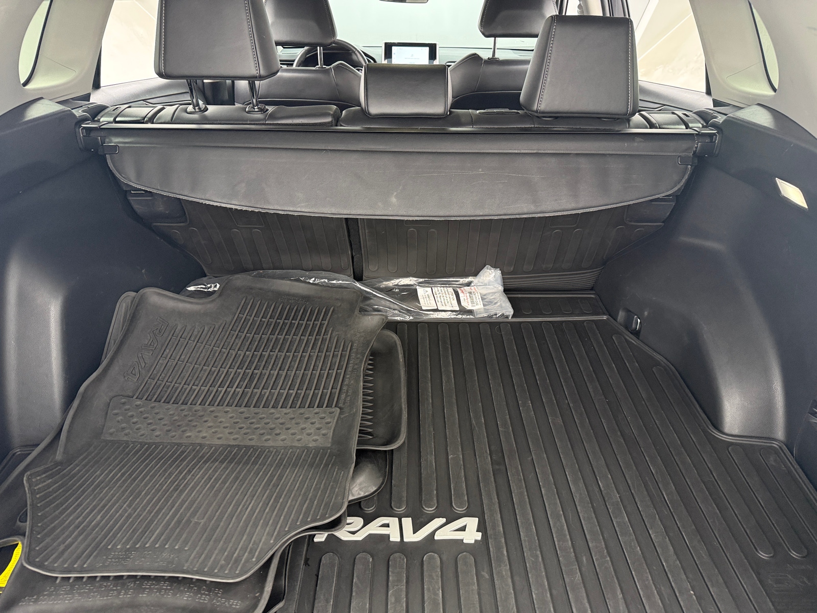 Thumbnail: 2024 Toyota RAV4 - 6