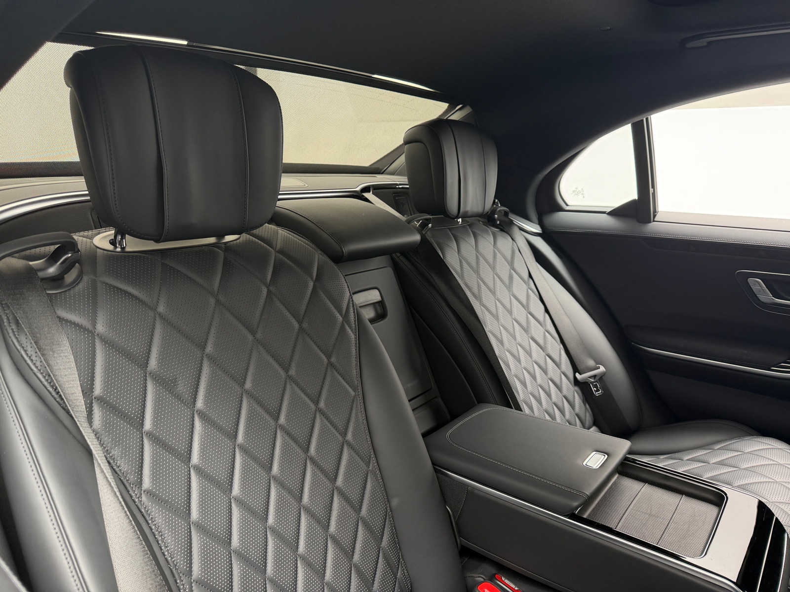 Thumbnail: 2023 Mercedes-Benz S-Class - 5