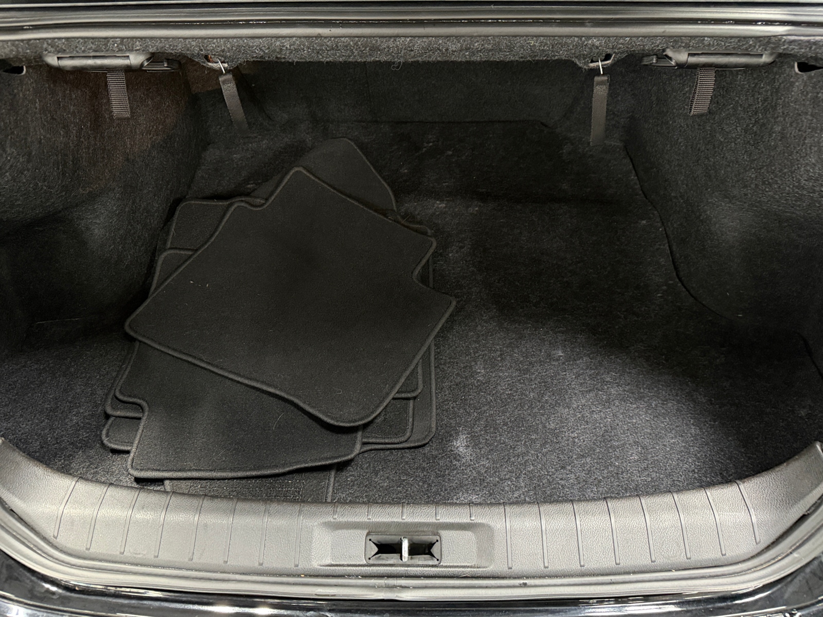 Thumbnail: 2019 Nissan Maxima - 6