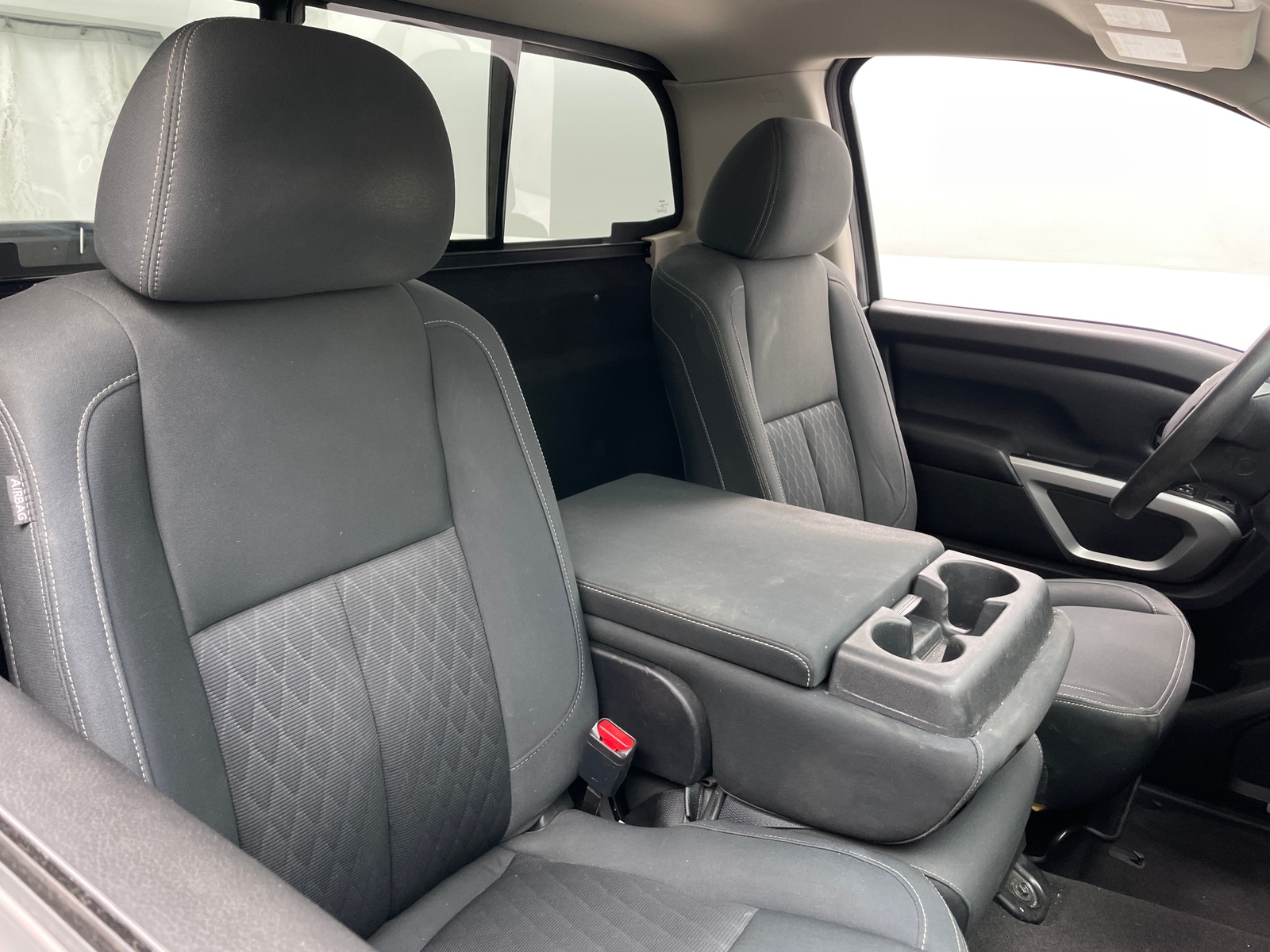 Thumbnail: 2017 Nissan Titan - 2