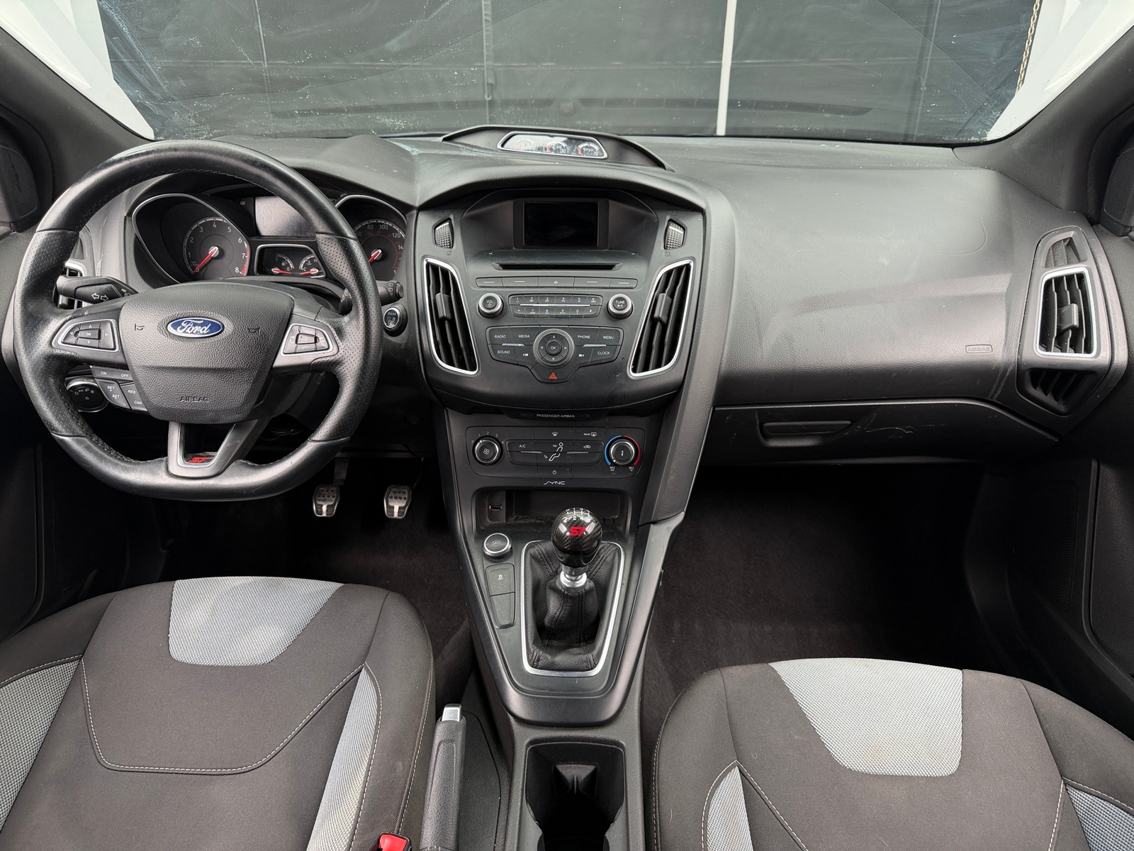 Thumbnail: 2016 Ford Focus - 3