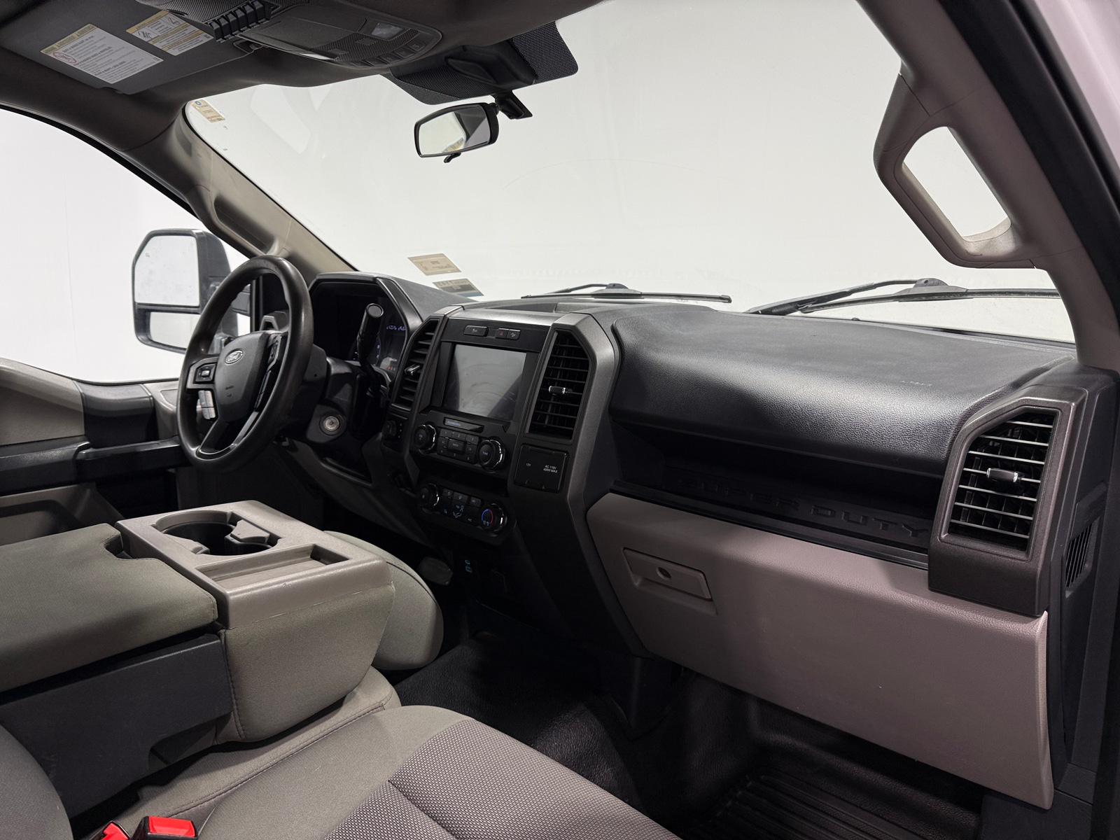 Thumbnail: 2022 Ford Econoline - 3