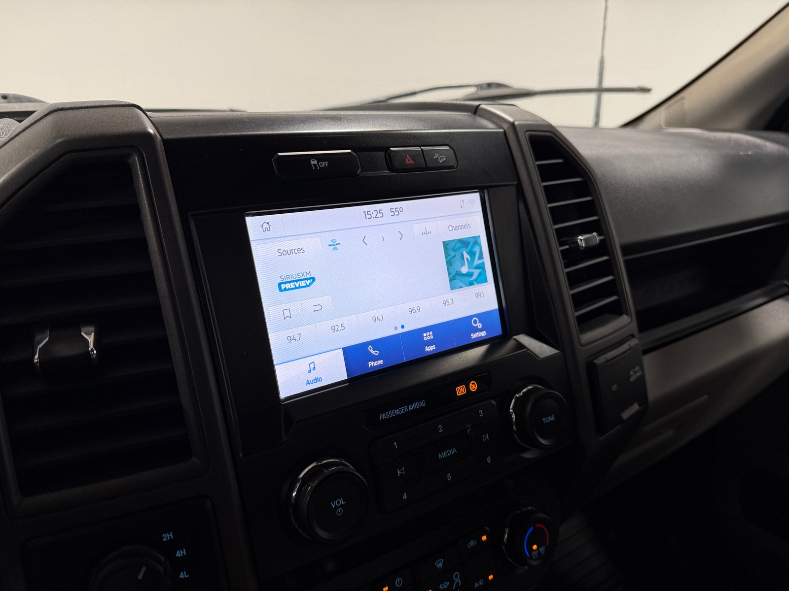 Thumbnail: 2022 Ford Econoline - 4