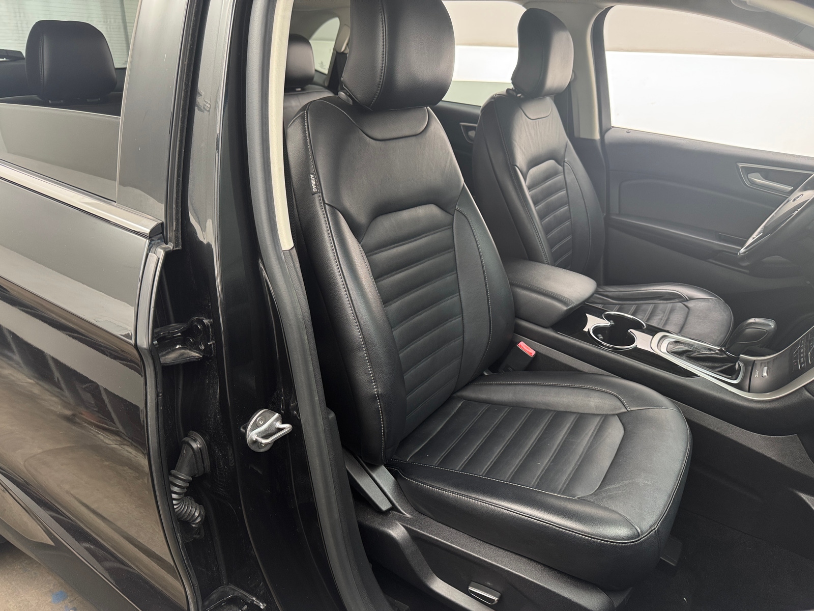 Thumbnail: 2015 Ford Edge - 2