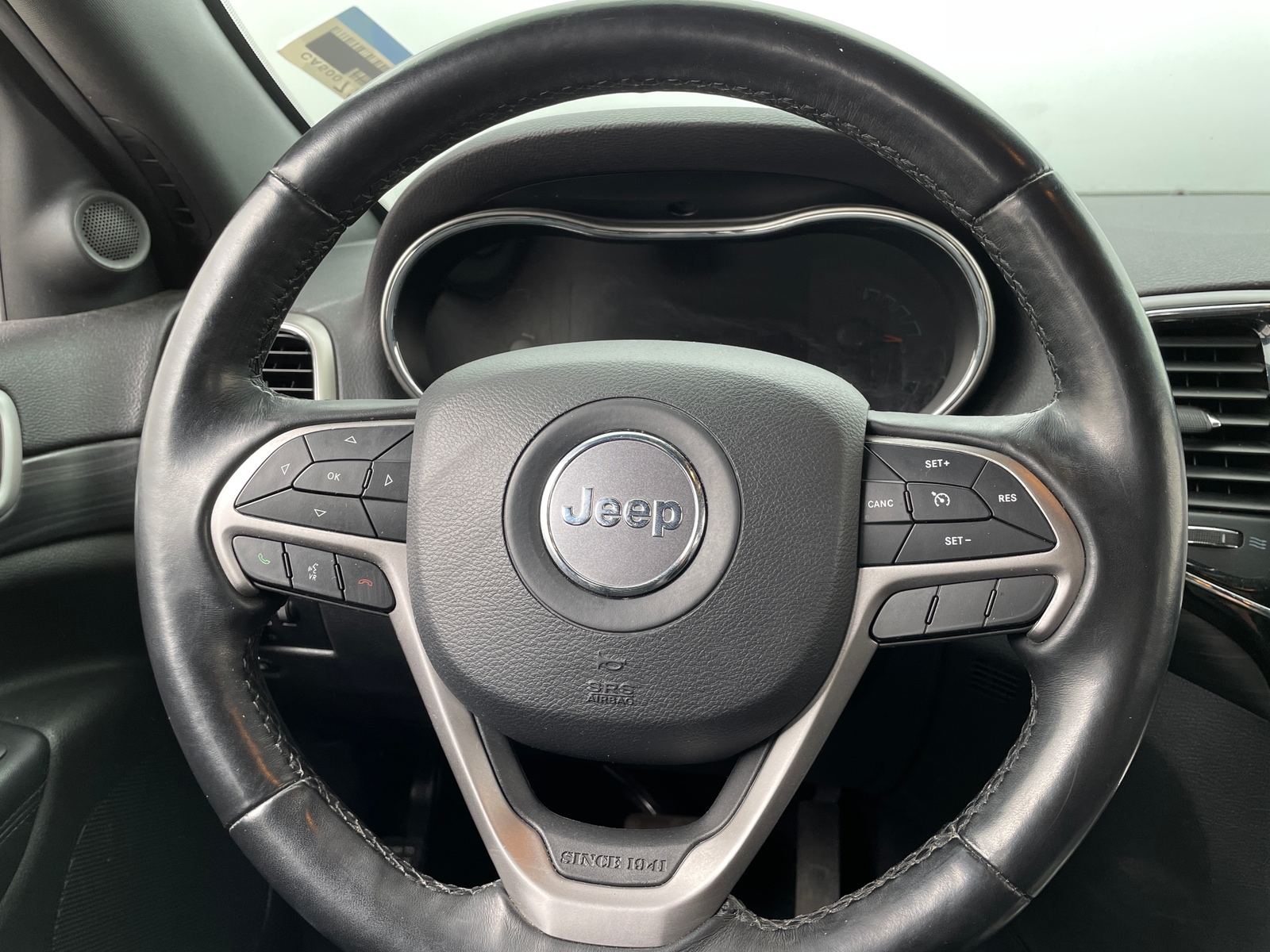 Thumbnail: 2020 Jeep Grand Cherokee - 4