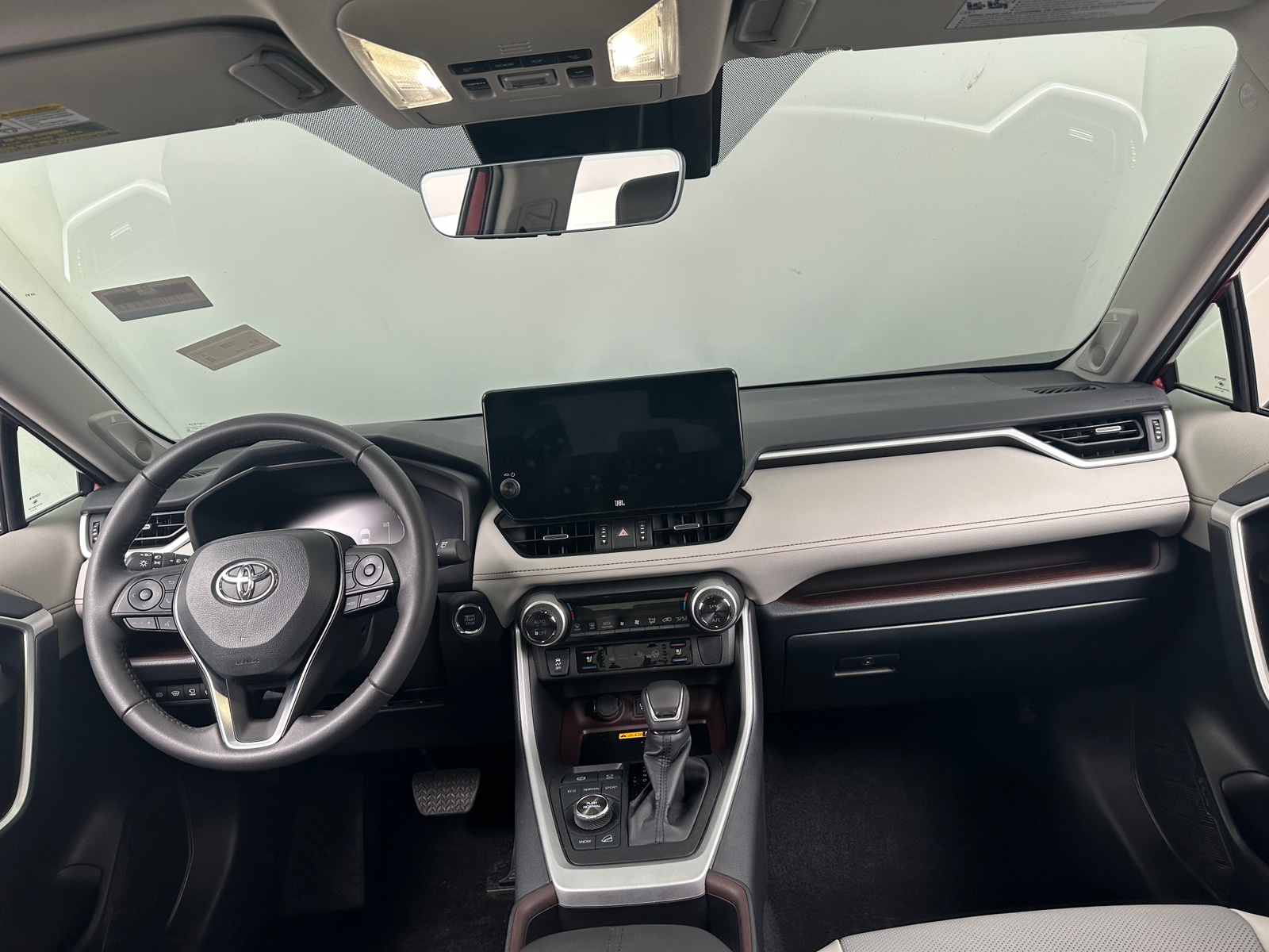 Thumbnail: 2025 Toyota RAV4 - 2