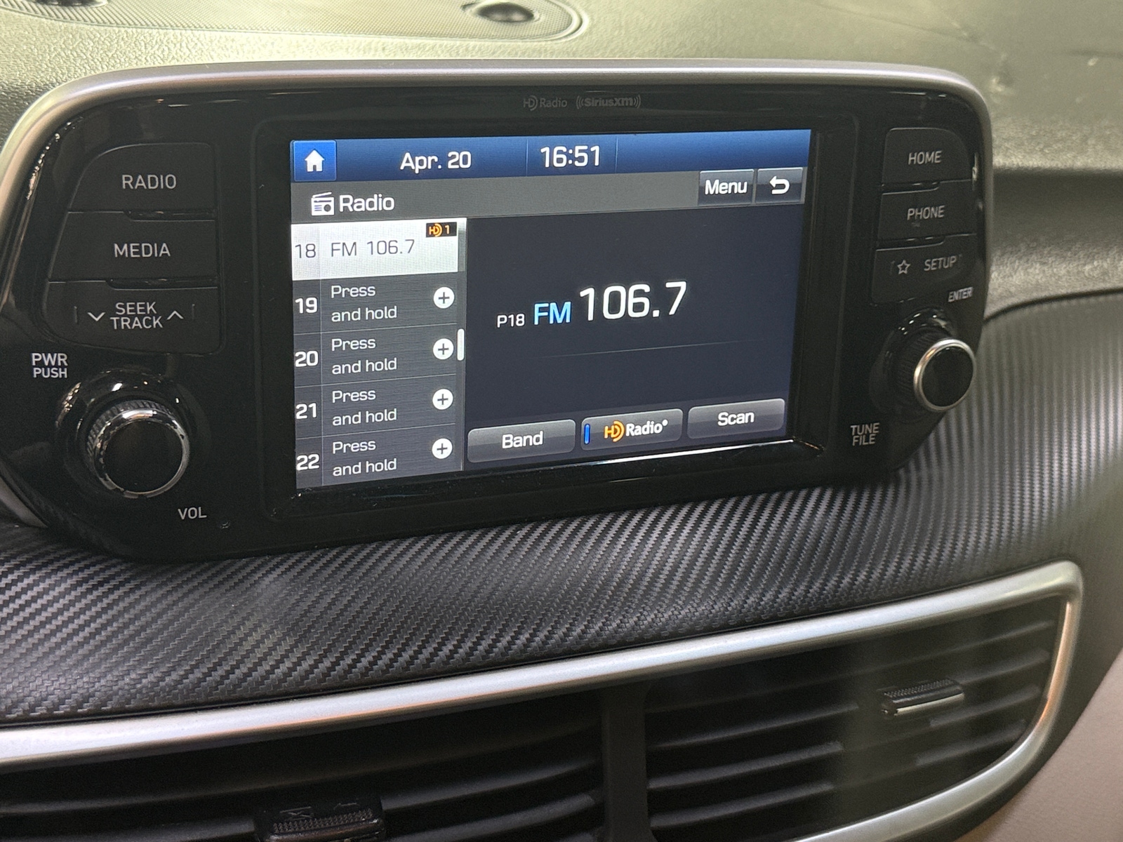 Thumbnail: 2019 Hyundai Tucson - 4