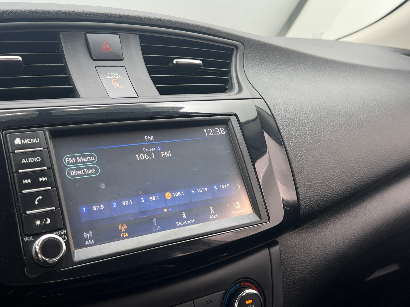 Thumbnail: 2019 Nissan Sentra - 4