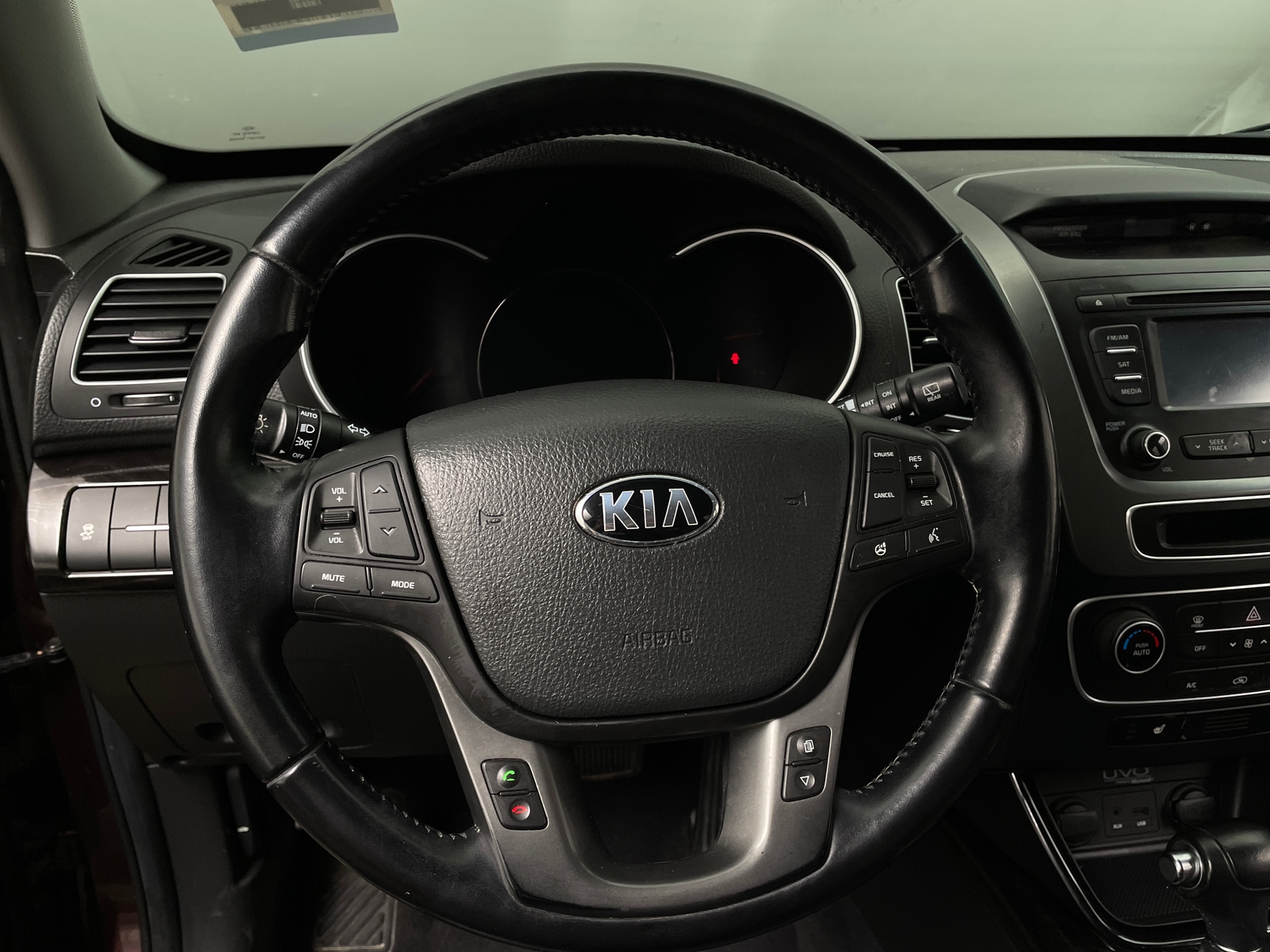 Thumbnail: 2015 Kia Sorento - 4