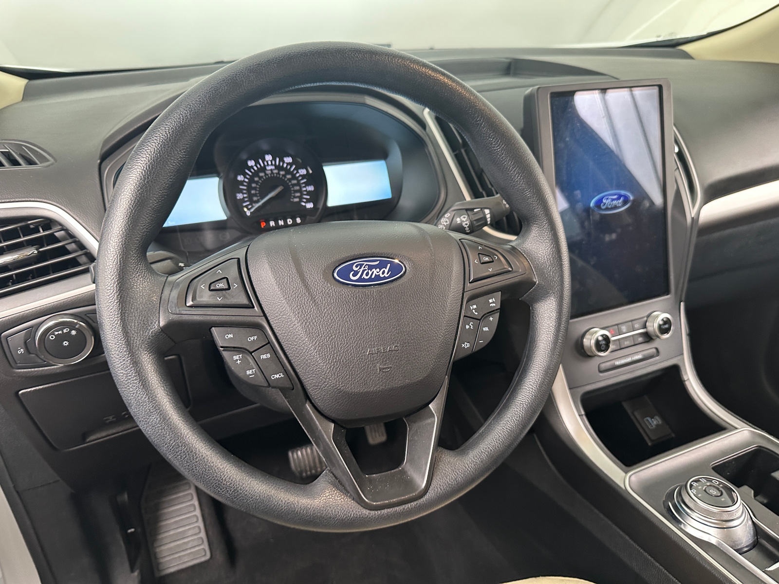 Thumbnail: 2022 Ford Edge - 5