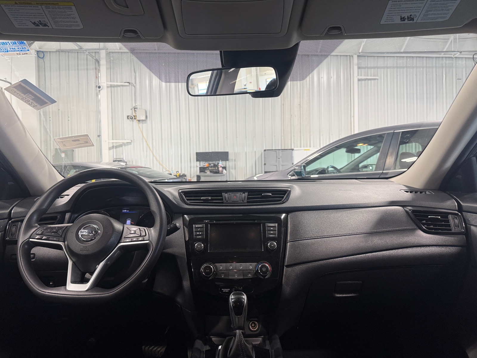 Thumbnail: 2019 Nissan Rogue - 3