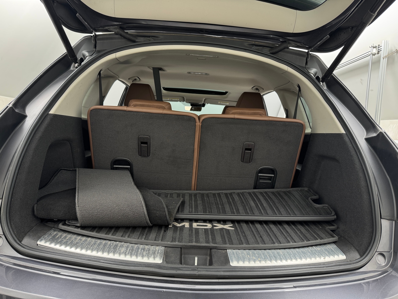 Thumbnail: 2020 Acura MDX - 6