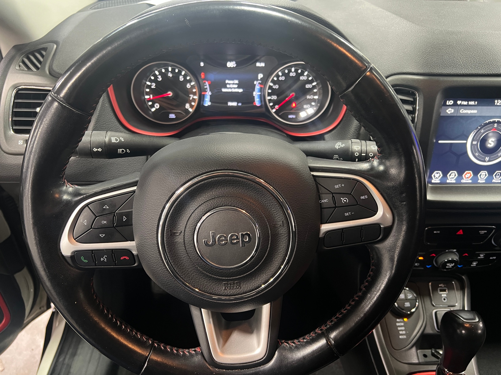 Thumbnail: 2020 Jeep Compass - 4
