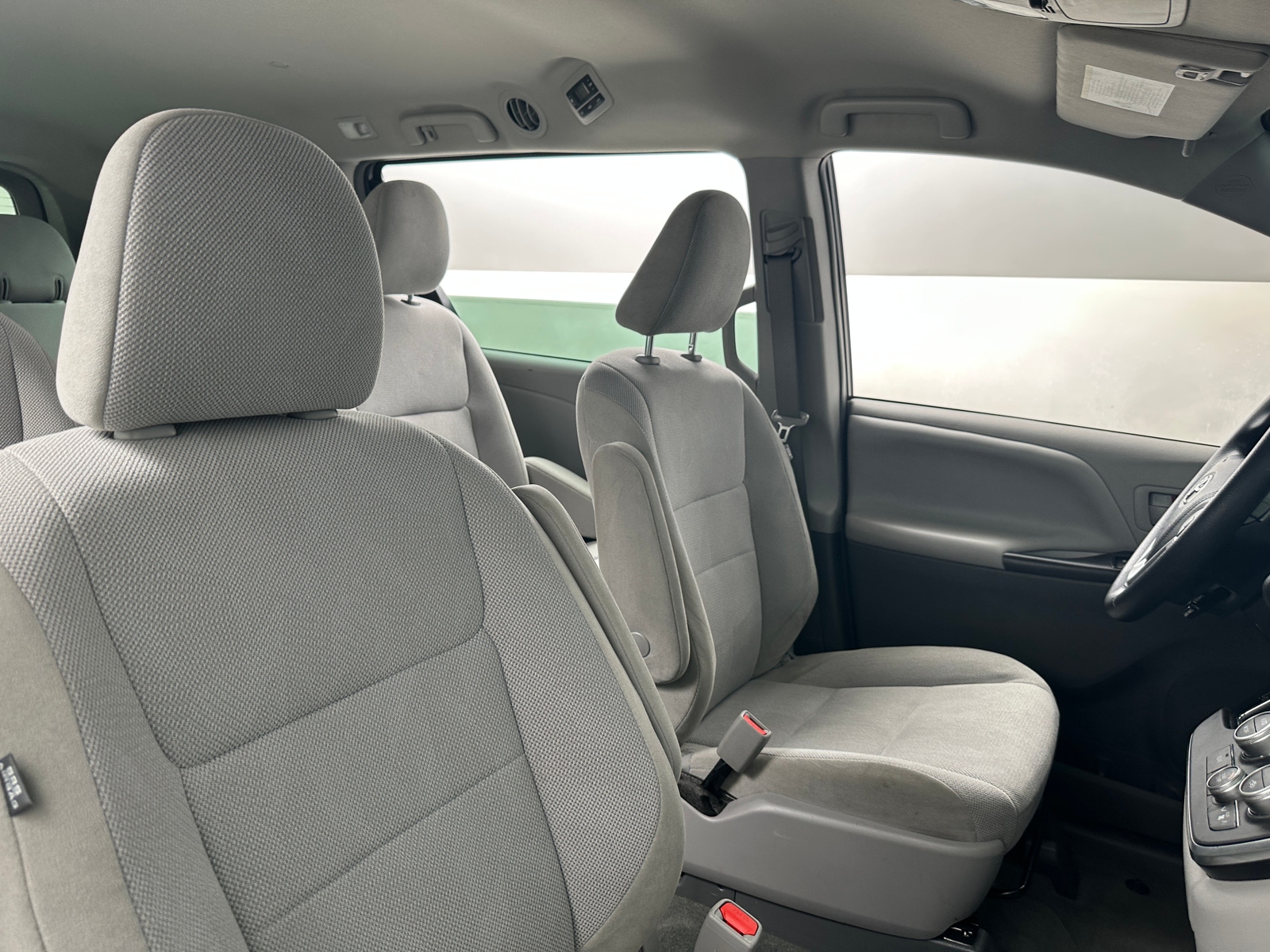 Thumbnail: 2018 Toyota Sienna - 2