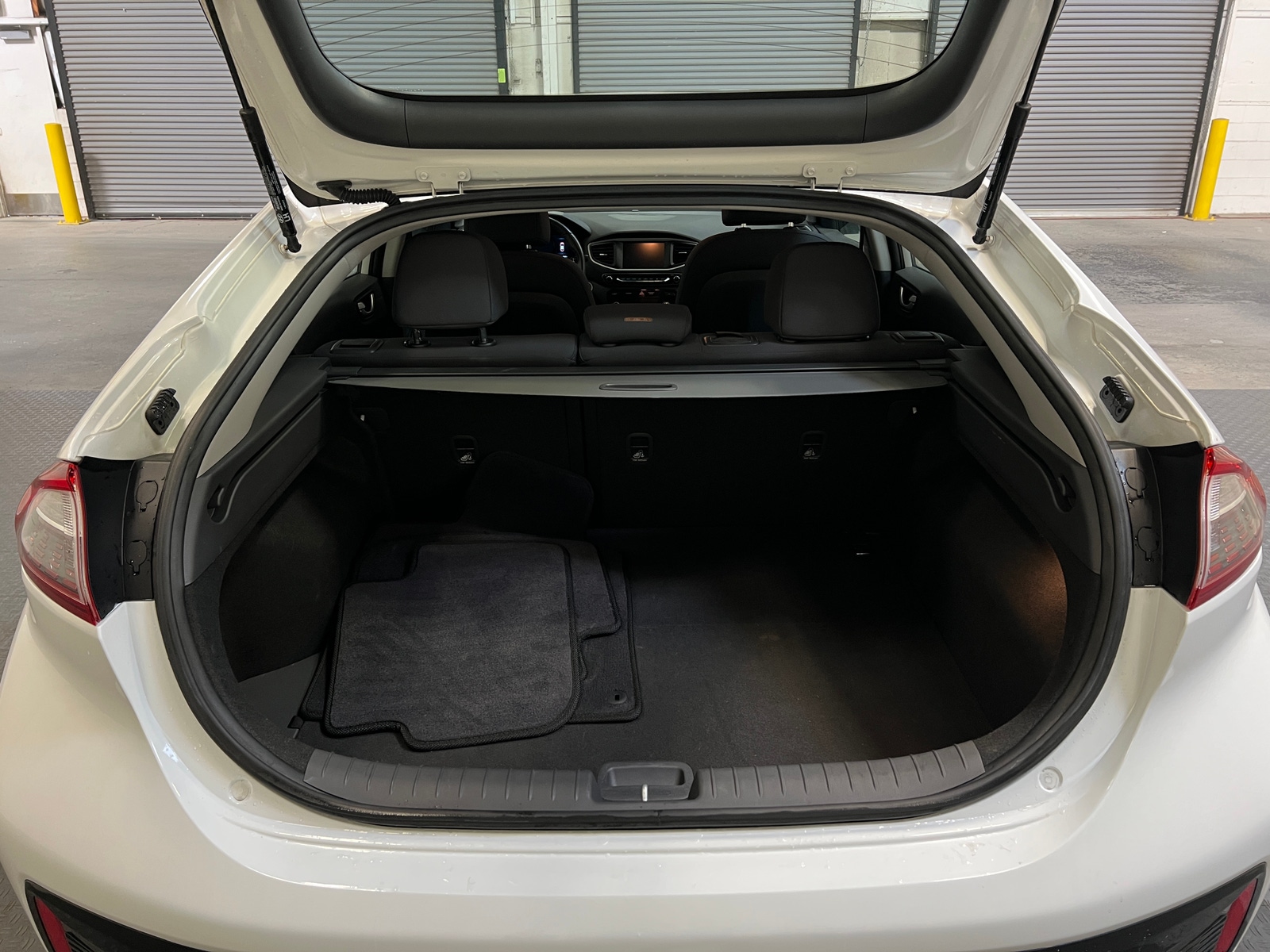 Thumbnail: 2019 Hyundai Ioniq - 7