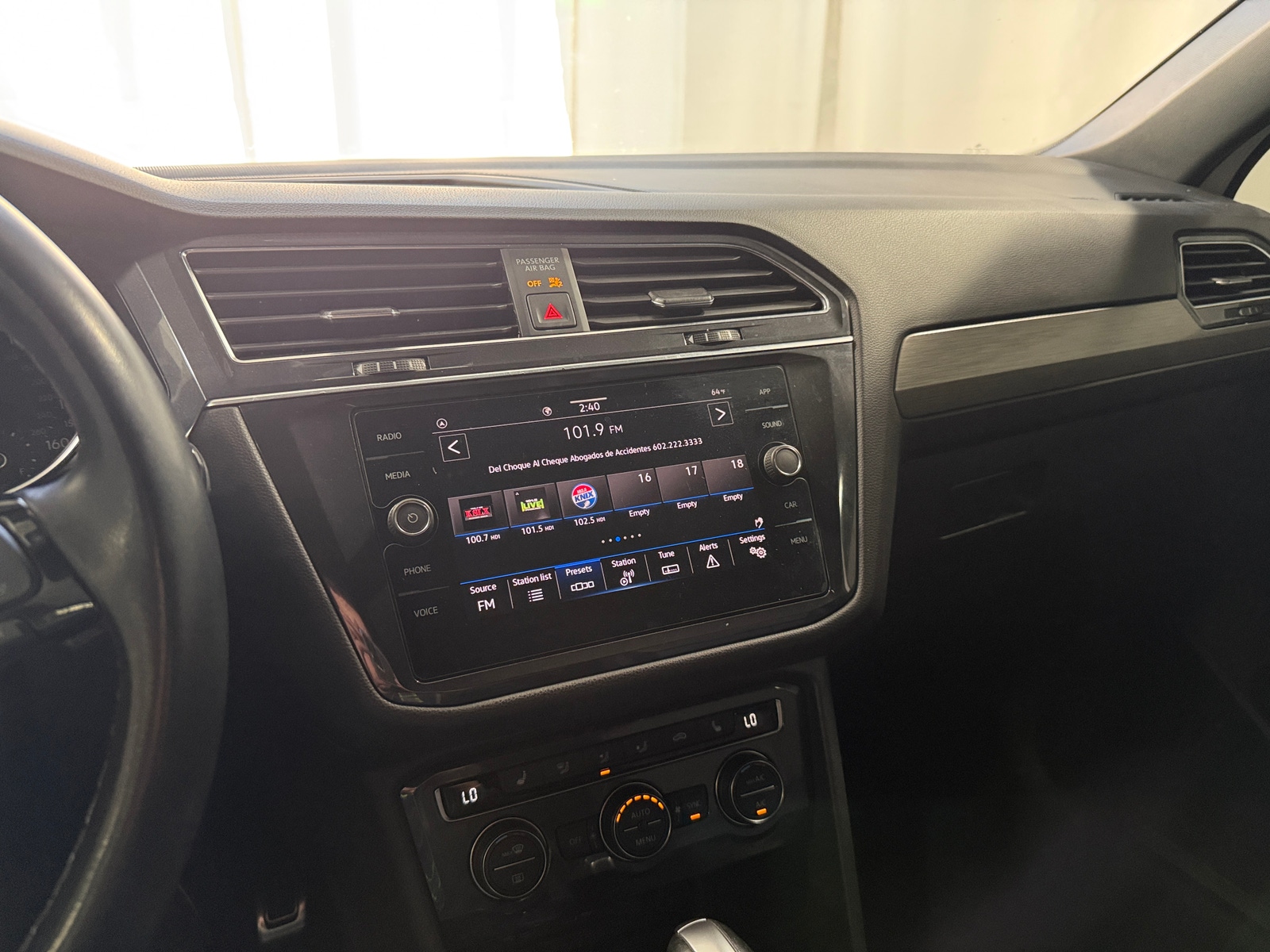Thumbnail: 2021 Volkswagen Tiguan - 3