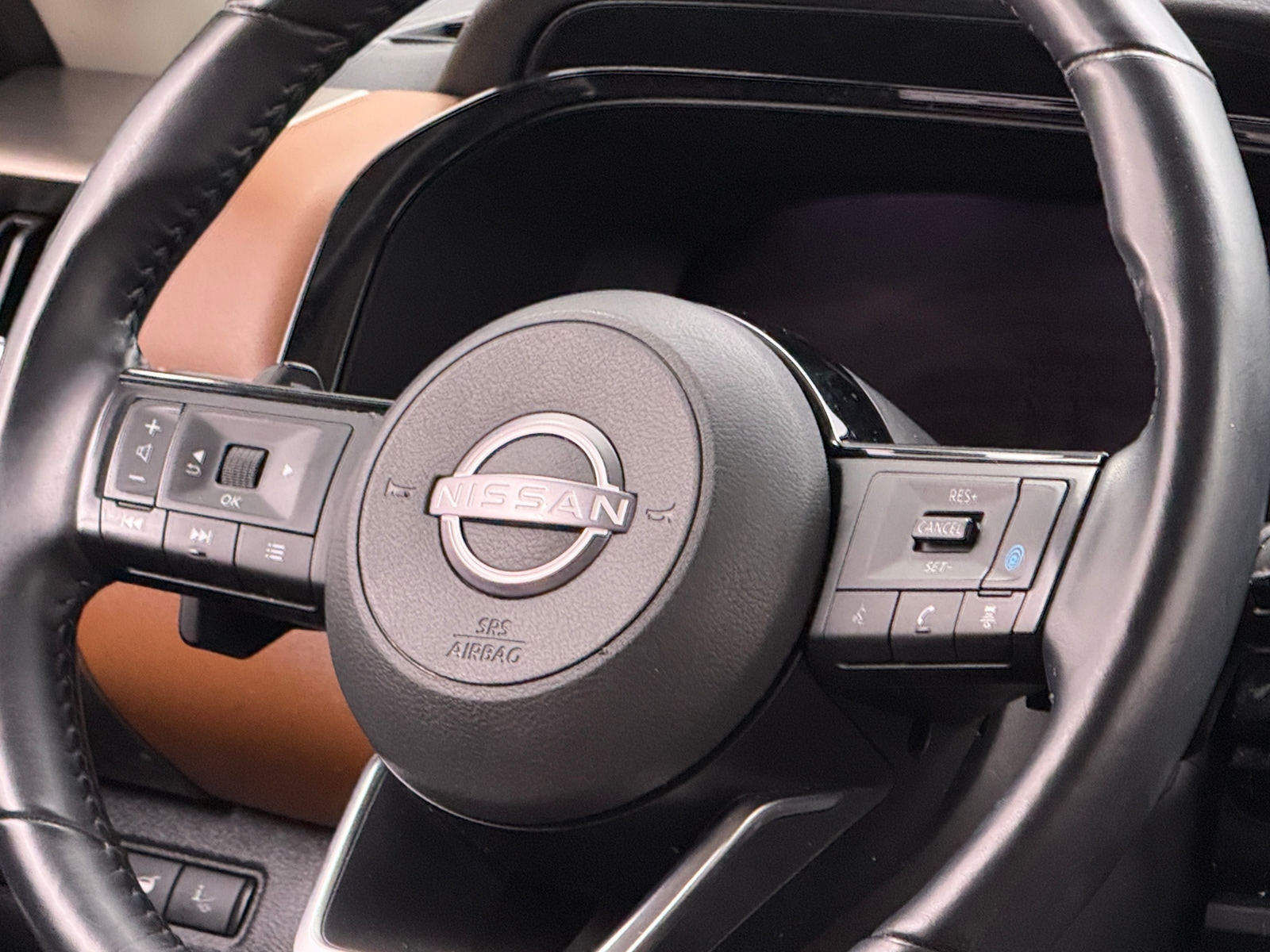 Thumbnail: 2023 Nissan Pathfinder - 4