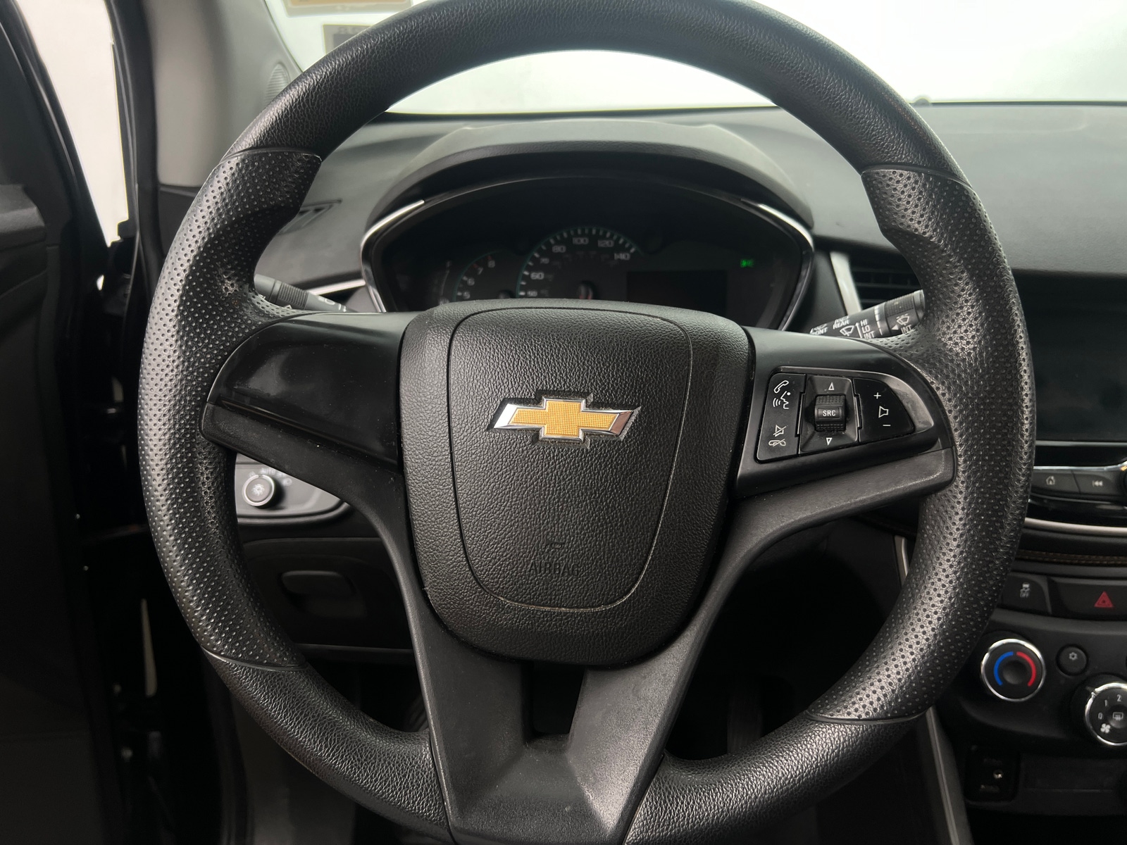 Thumbnail: 2018 Chevrolet Trax - 5