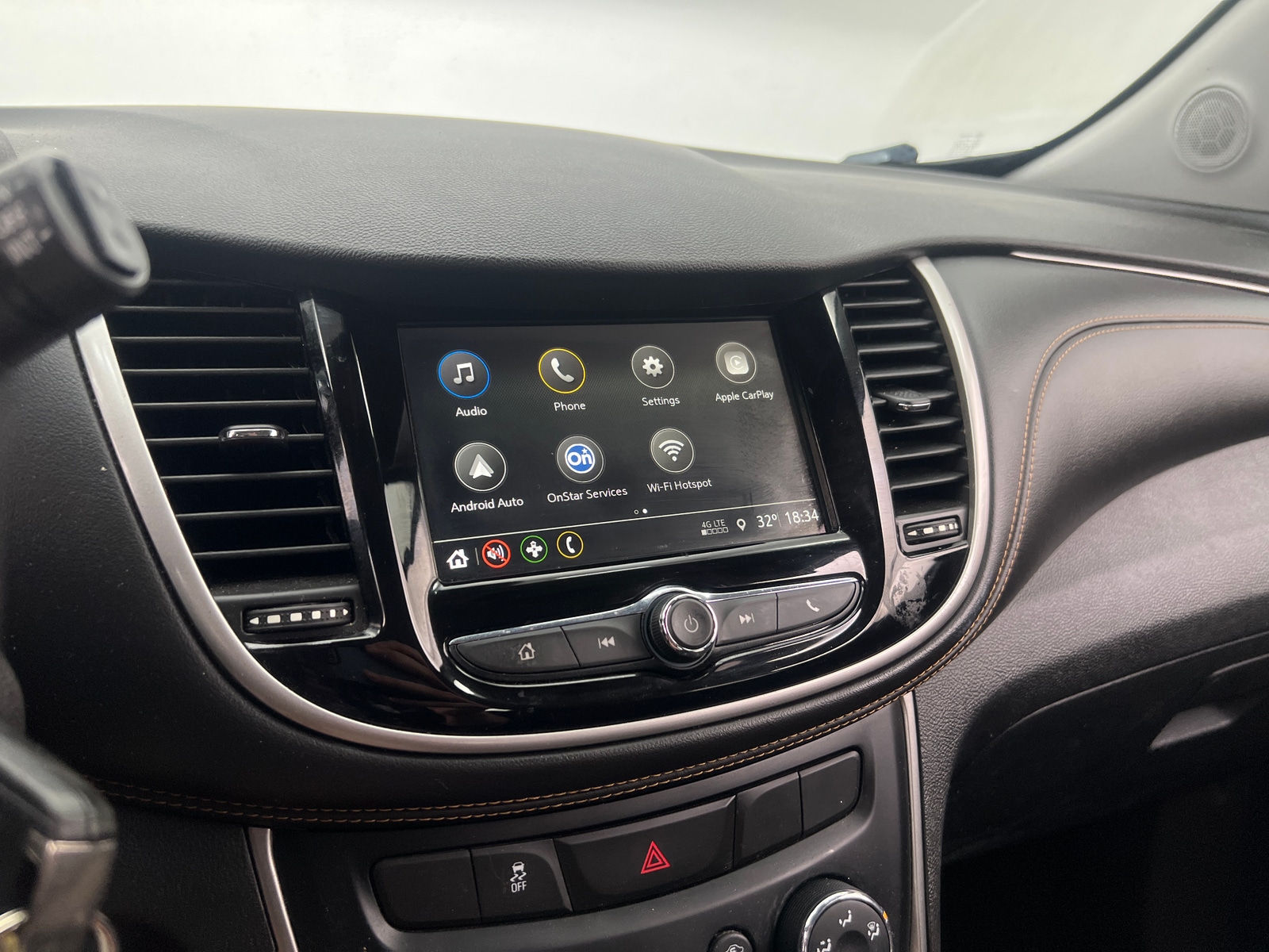 Thumbnail: 2018 Chevrolet Trax - 4