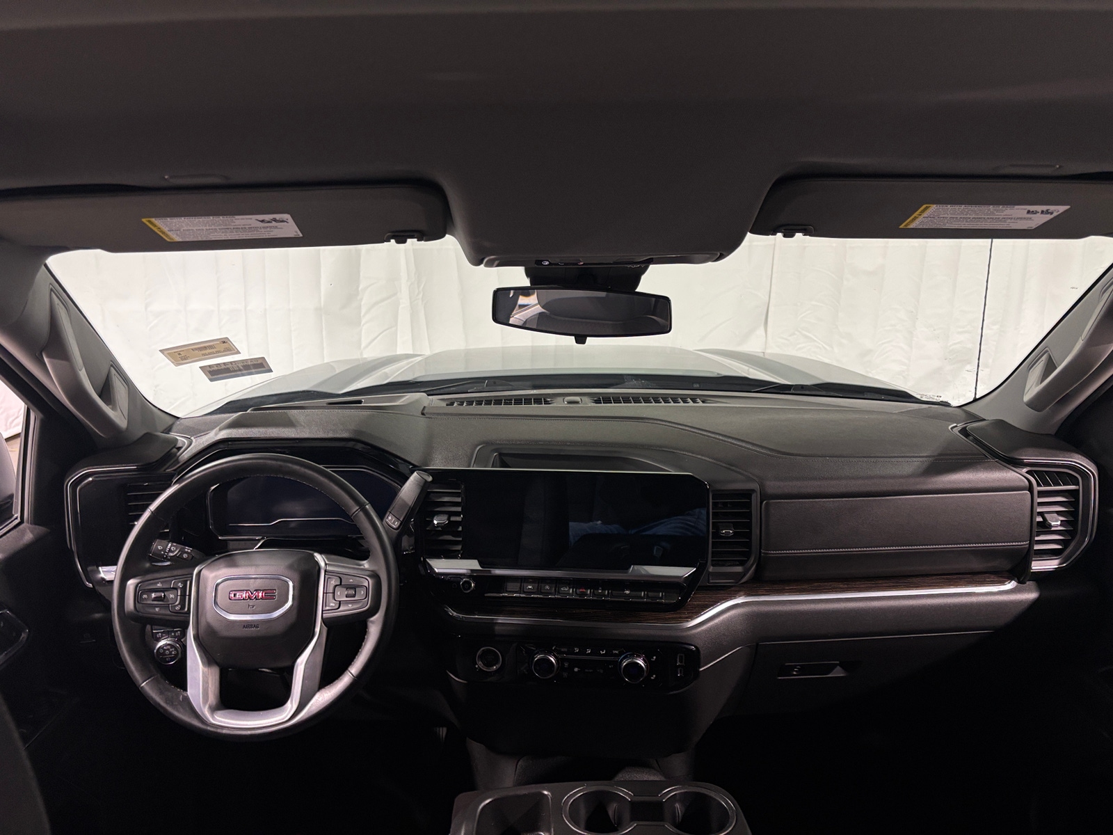 Thumbnail: 2024 GMC Sierra 1500 - 3